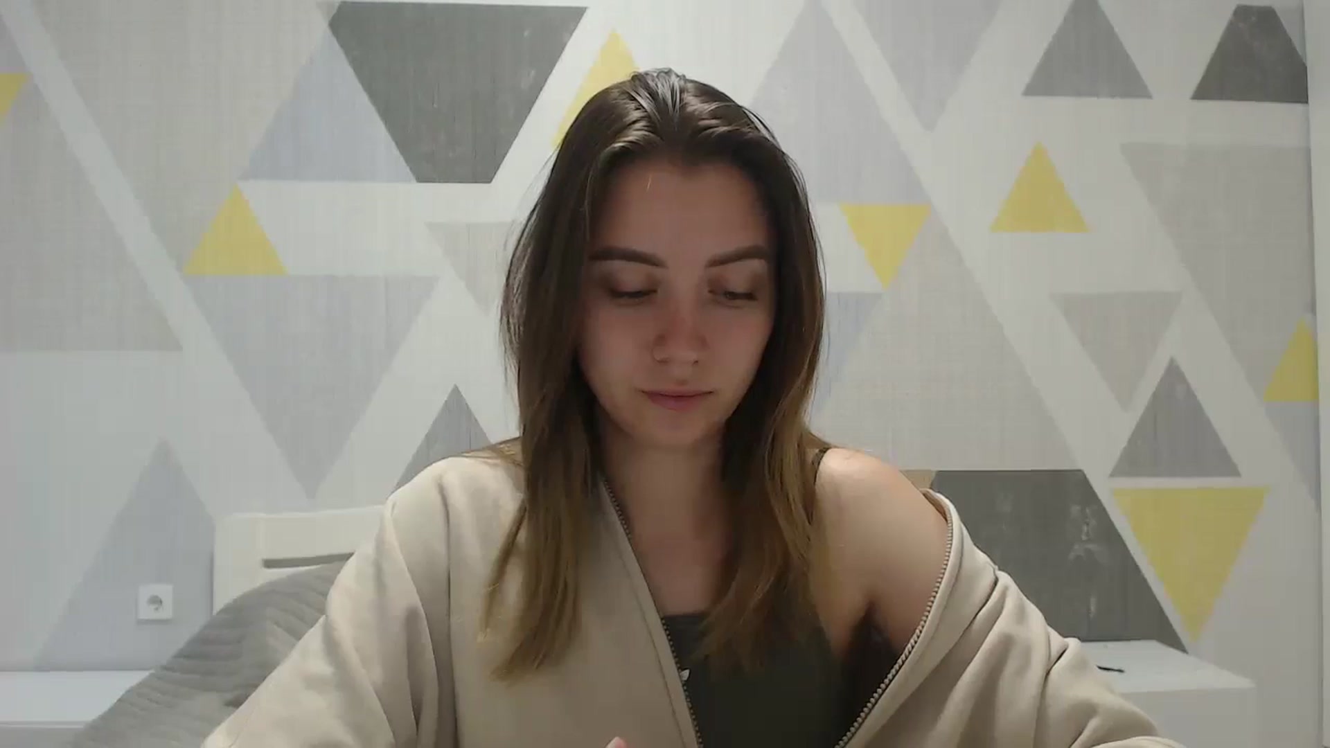 Gallery image thumbnail from Sulfate0's myfreecams stream on, 05/26/2025, 07:25 image 6 of 20