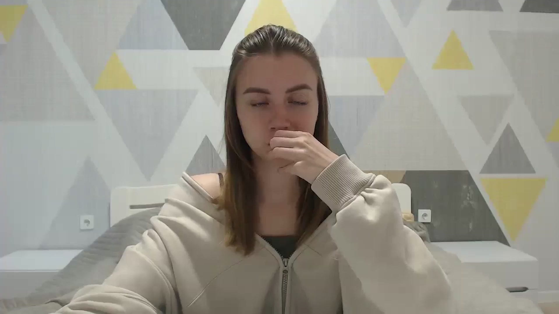 Gallery image thumbnail from Sulfate0's myfreecams stream on, 05/26/2025, 07:59 image 9 of 20