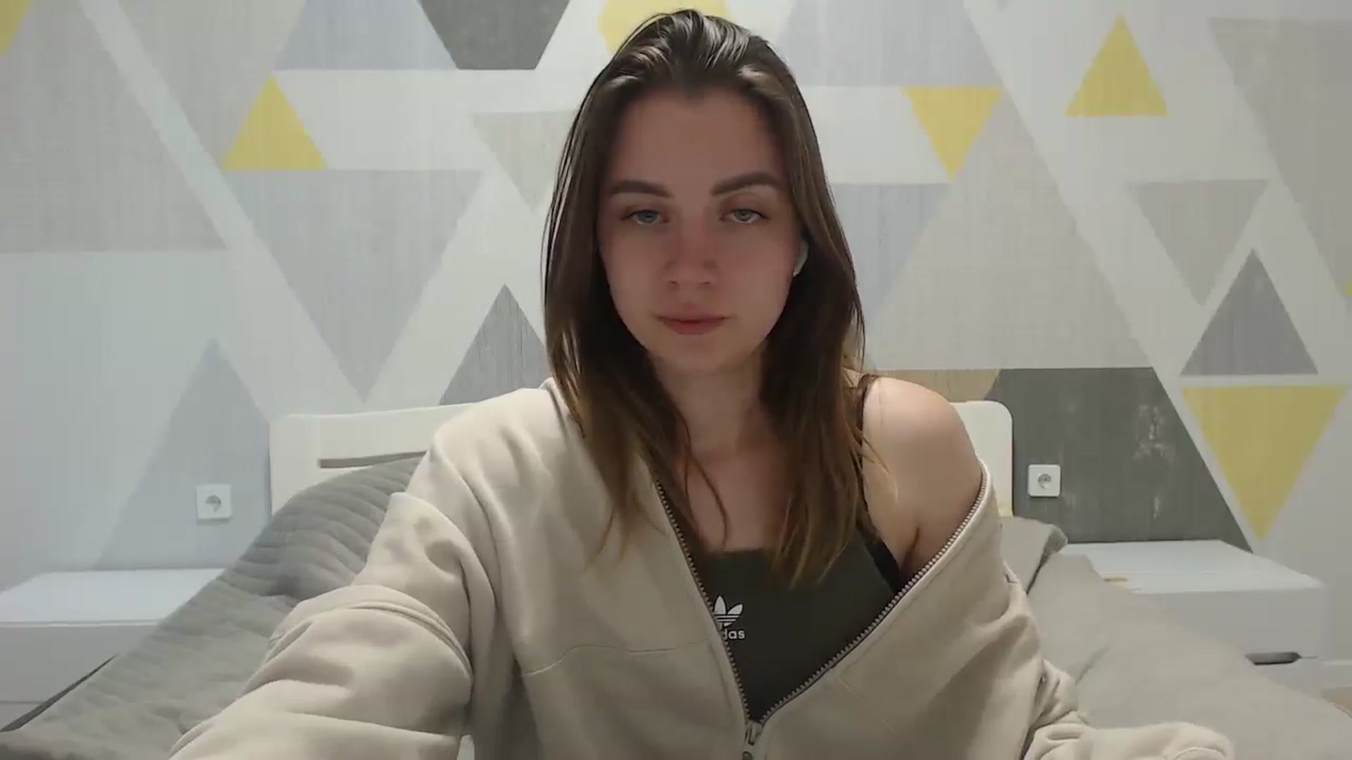 Gallery image thumbnail from Sulfate0's myfreecams stream on, 05/26/2025, 09:34 image 2 of 20
