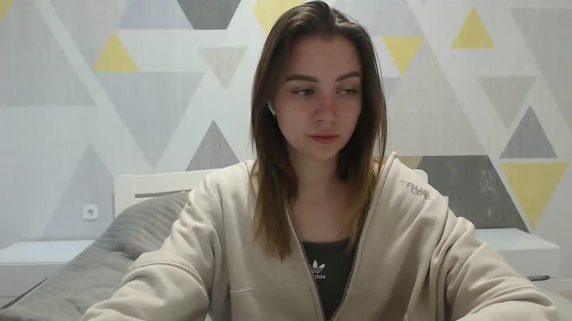 Gallery image thumbnail from Sulfate0's myfreecams stream on, 05/26/2025, 09:34 image 15 of 20
