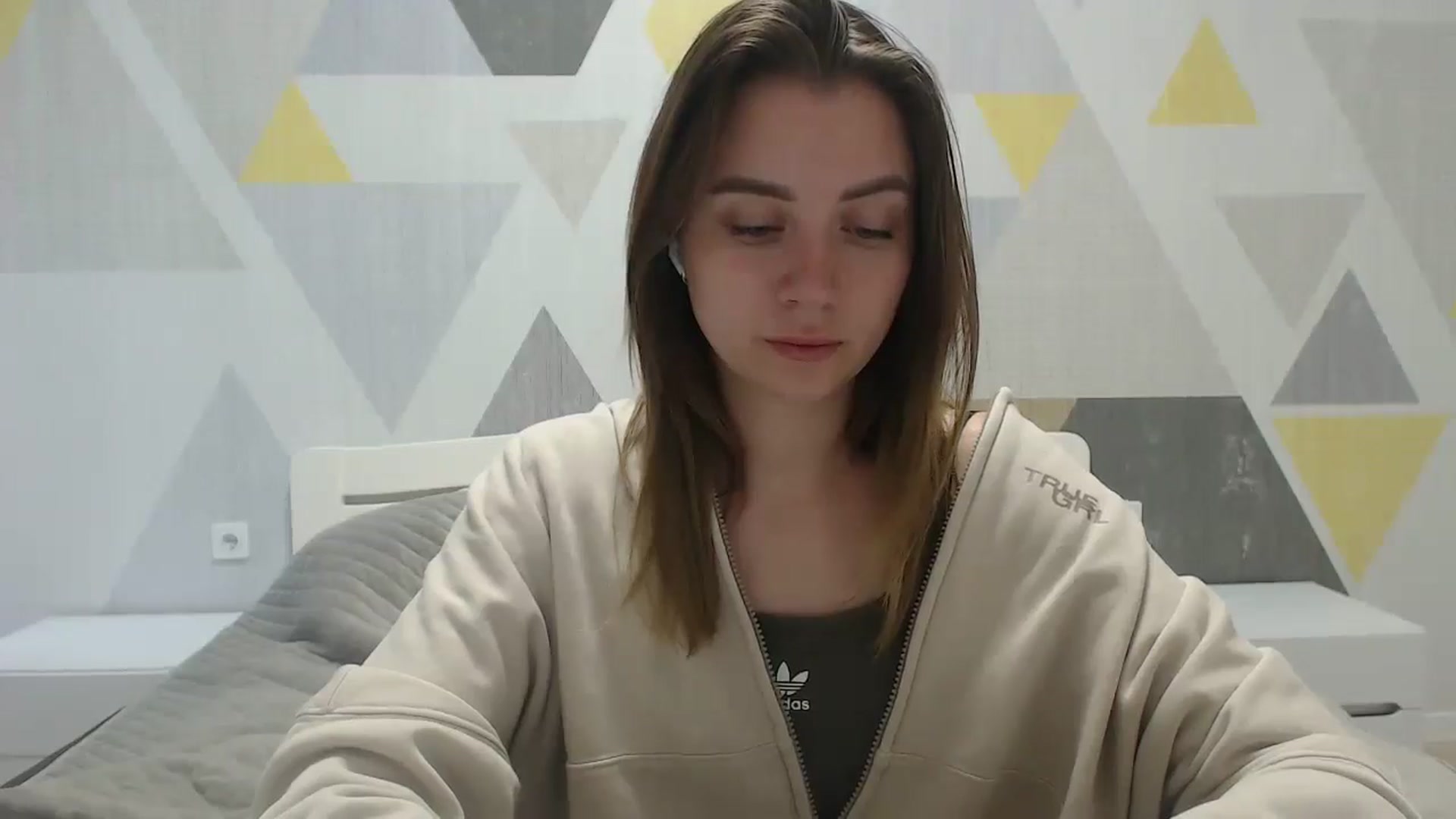 Gallery image thumbnail from Sulfate0's myfreecams stream on, 05/26/2025, 09:34 image 19 of 20