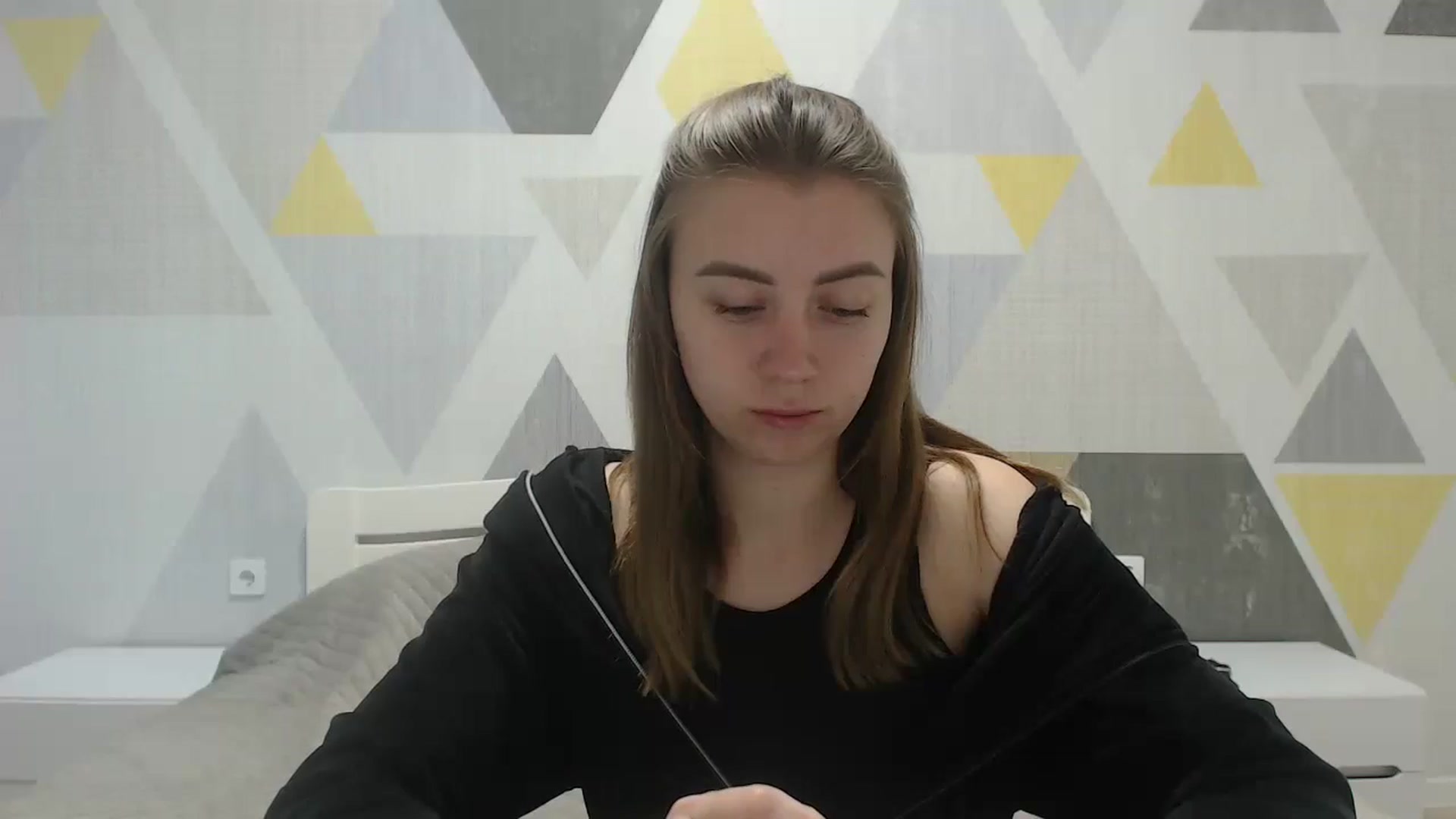 Gallery image thumbnail from Sulfate0's myfreecams stream on, 05/27/2025, 05:59 image 15 of 20