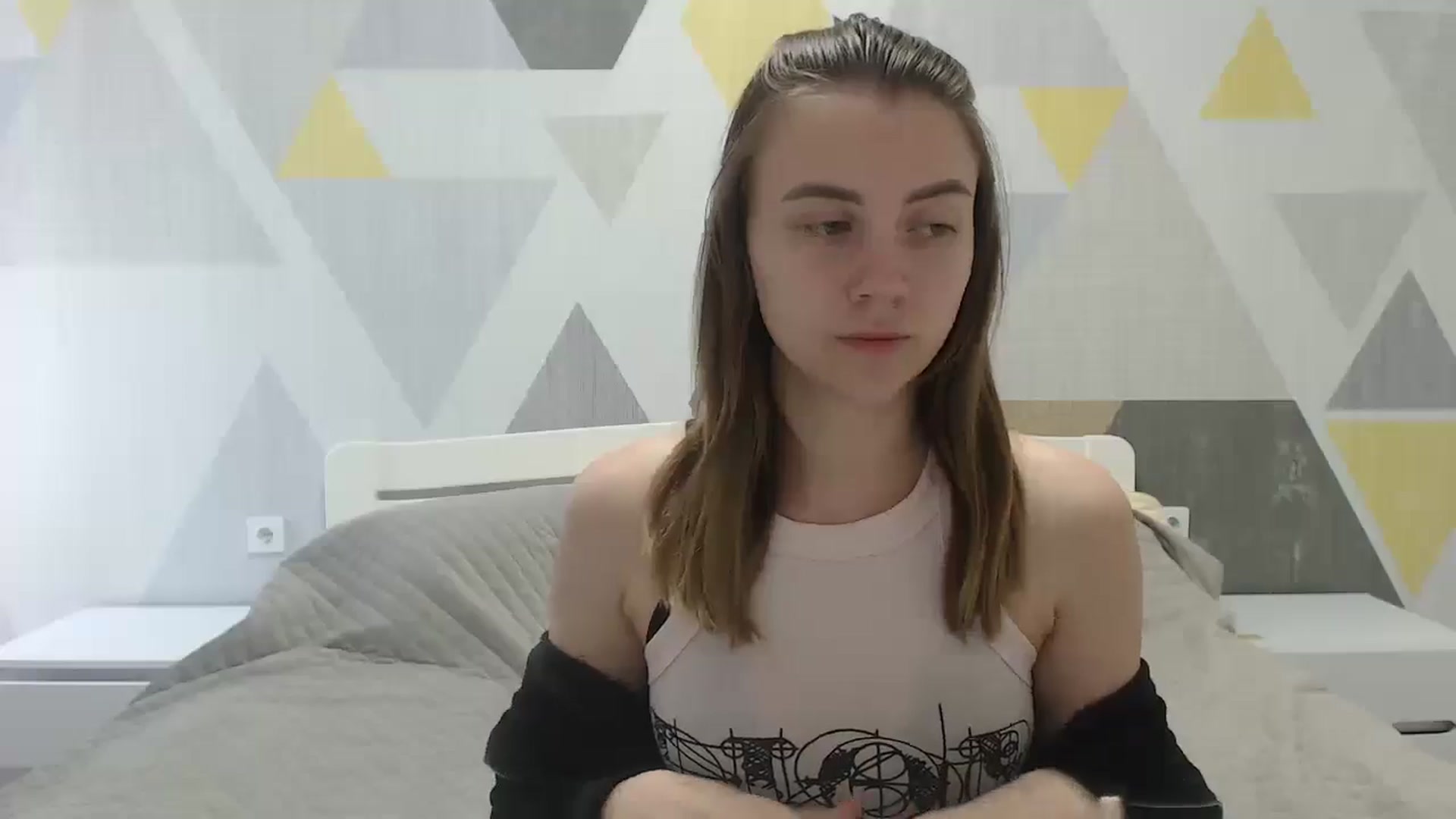 Gallery image thumbnail from Sulfate0's myfreecams stream on, 05/28/2025, 10:07 image 17 of 20