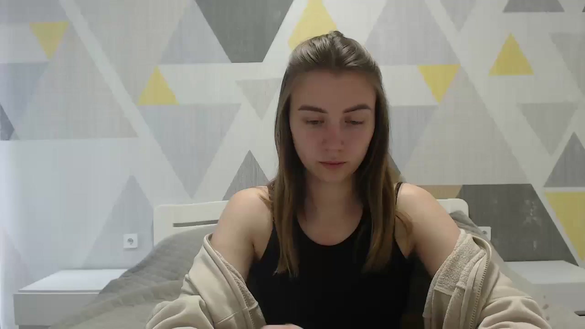 Gallery image thumbnail from Sulfate0's myfreecams stream on, 05/29/2025, 08:26 image 17 of 20