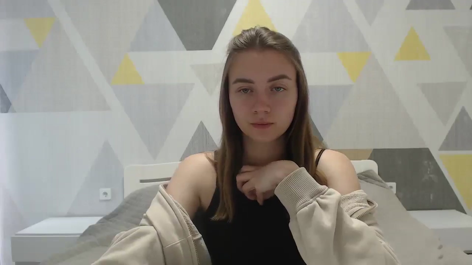 Gallery image thumbnail from Sulfate0's myfreecams stream on, 05/29/2025, 08:26 image 15 of 20