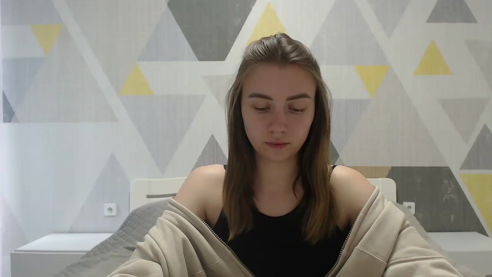 Gallery image thumbnail from Sulfate0's myfreecams stream on, 05/29/2025, 08:55 image 18 of 20