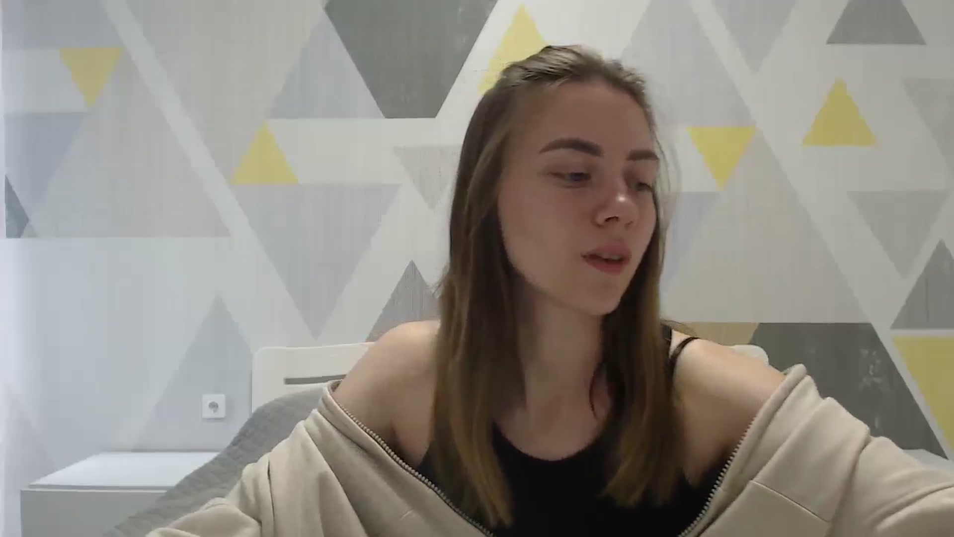 Gallery image thumbnail from Sulfate0's myfreecams stream on, 05/29/2025, 08:55 image 16 of 20