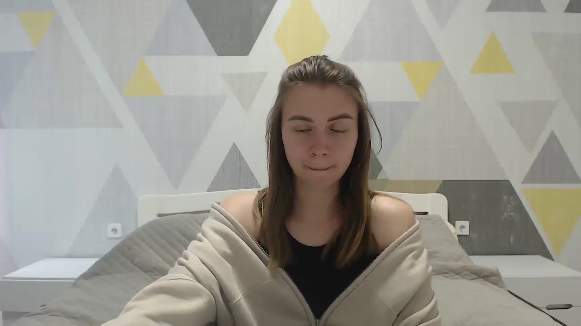 Gallery image thumbnail from Sulfate0's myfreecams stream on, 05/29/2025, 11:18 image 17 of 20
