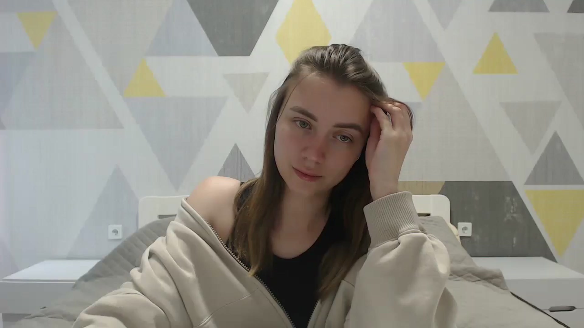 Gallery image thumbnail from Sulfate0's myfreecams stream on, 05/29/2025, 11:18 image 11 of 20