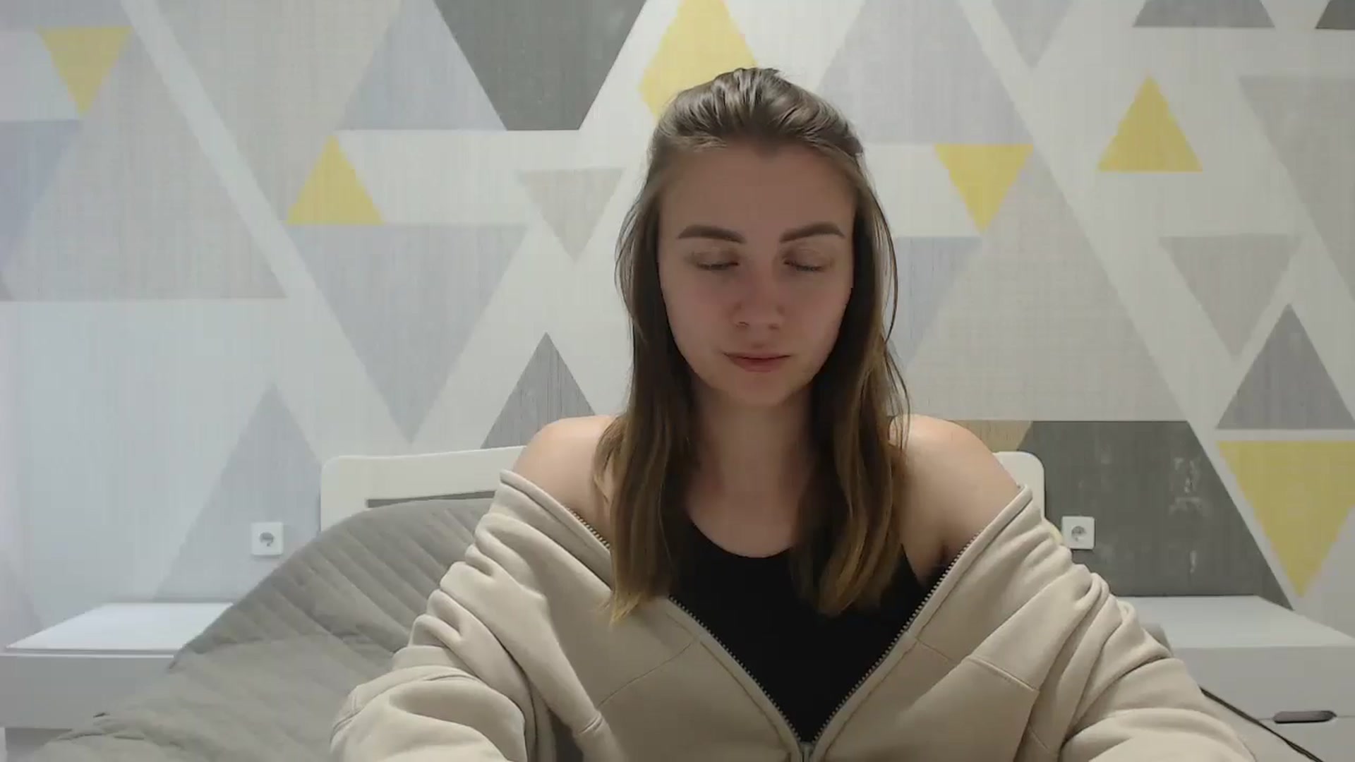 Gallery image thumbnail from Sulfate0's myfreecams stream on, 05/29/2025, 11:18 image 13 of 20