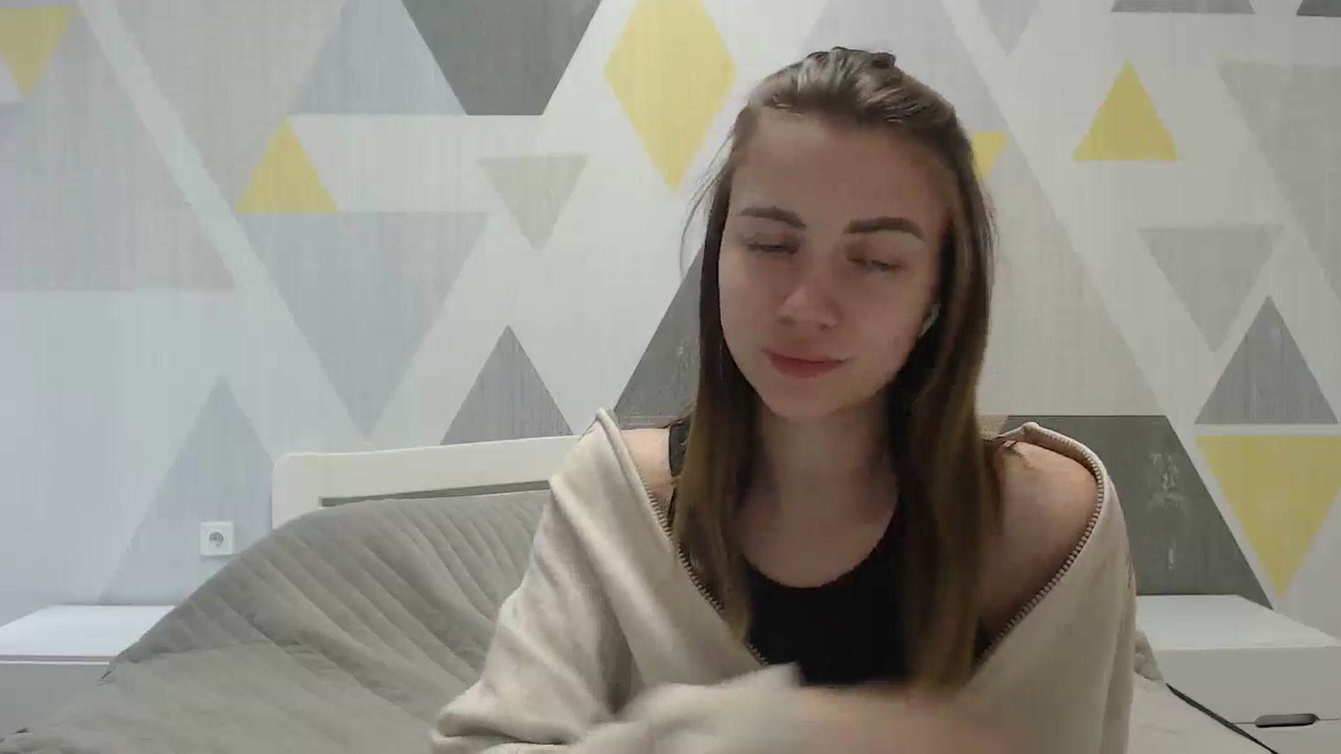 Gallery image thumbnail from Sulfate0's myfreecams stream on, 05/29/2025, 11:18 image 2 of 20