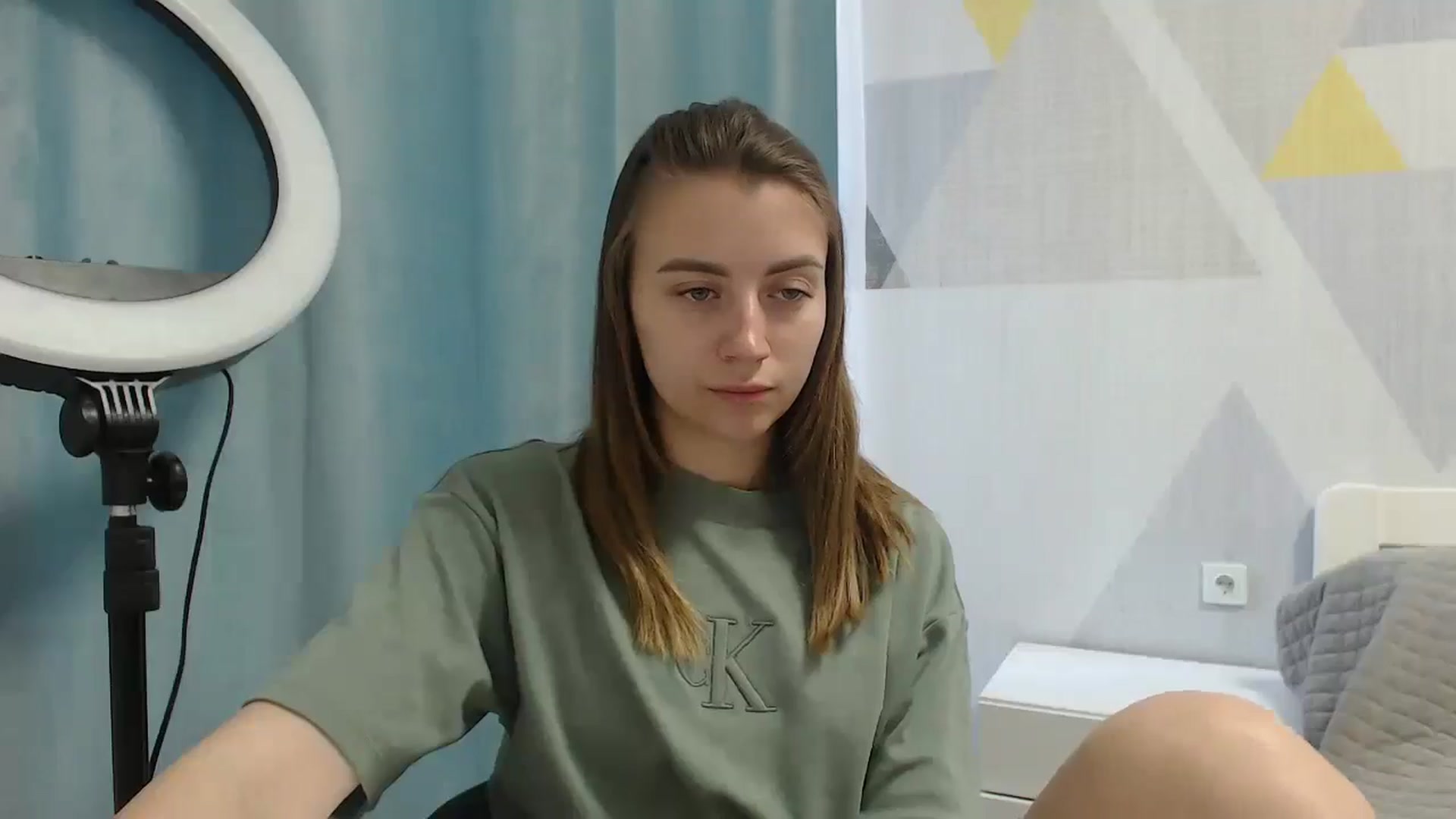 Gallery image thumbnail from Sulfate0's myfreecams stream on, 06/03/2025, 08:04 image 18 of 20