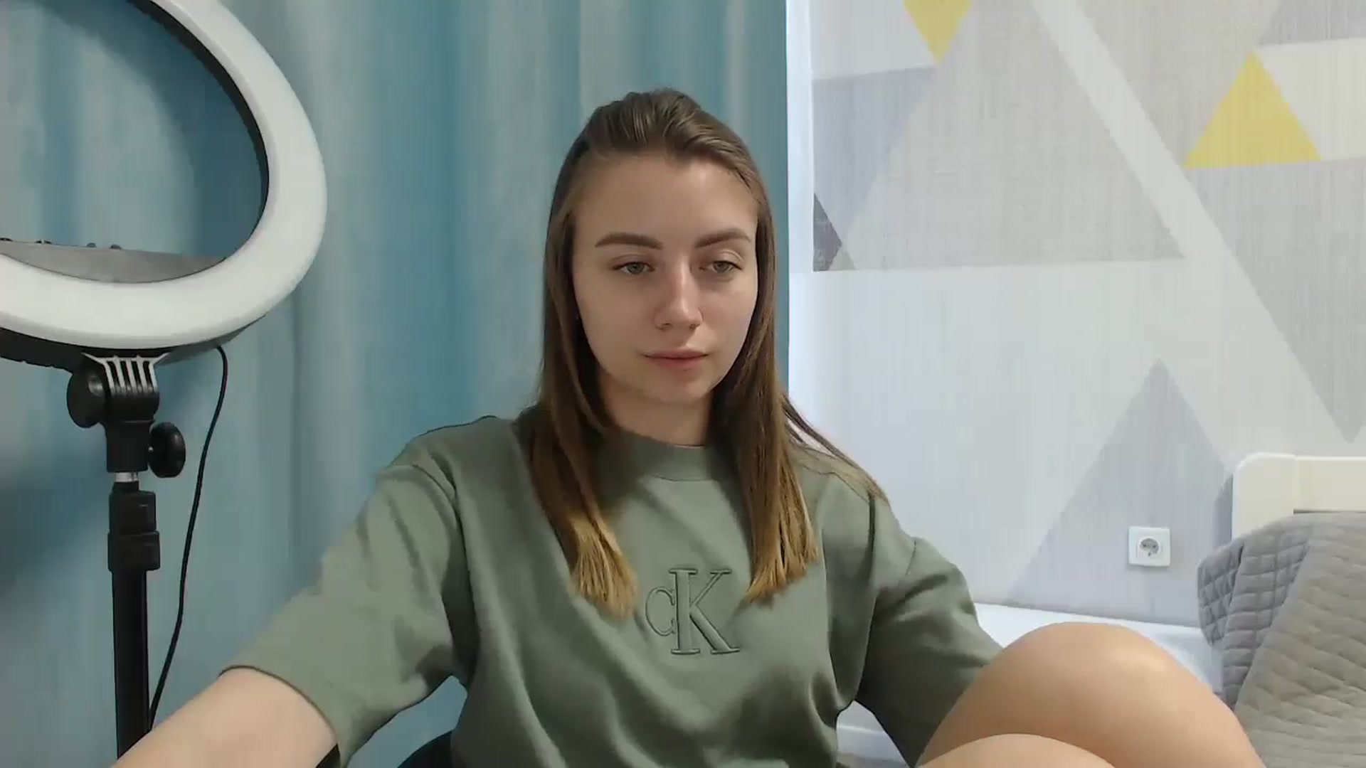 Gallery image thumbnail from Sulfate0's myfreecams stream on, 06/03/2025, 08:31 image 2 of 20