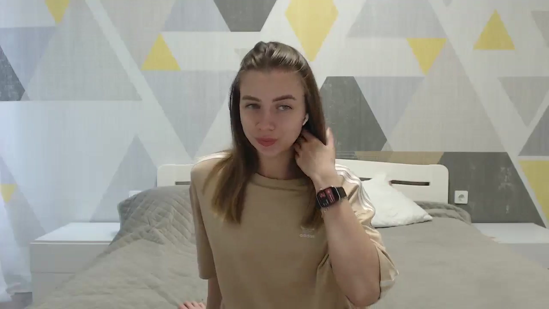 Gallery image thumbnail from Sulfate0's myfreecams stream on, 06/05/2025, 07:38 image 20 of 20