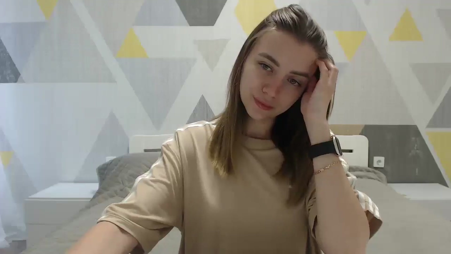 Gallery image thumbnail from Sulfate0's myfreecams stream on, 06/05/2025, 07:38 image 17 of 20