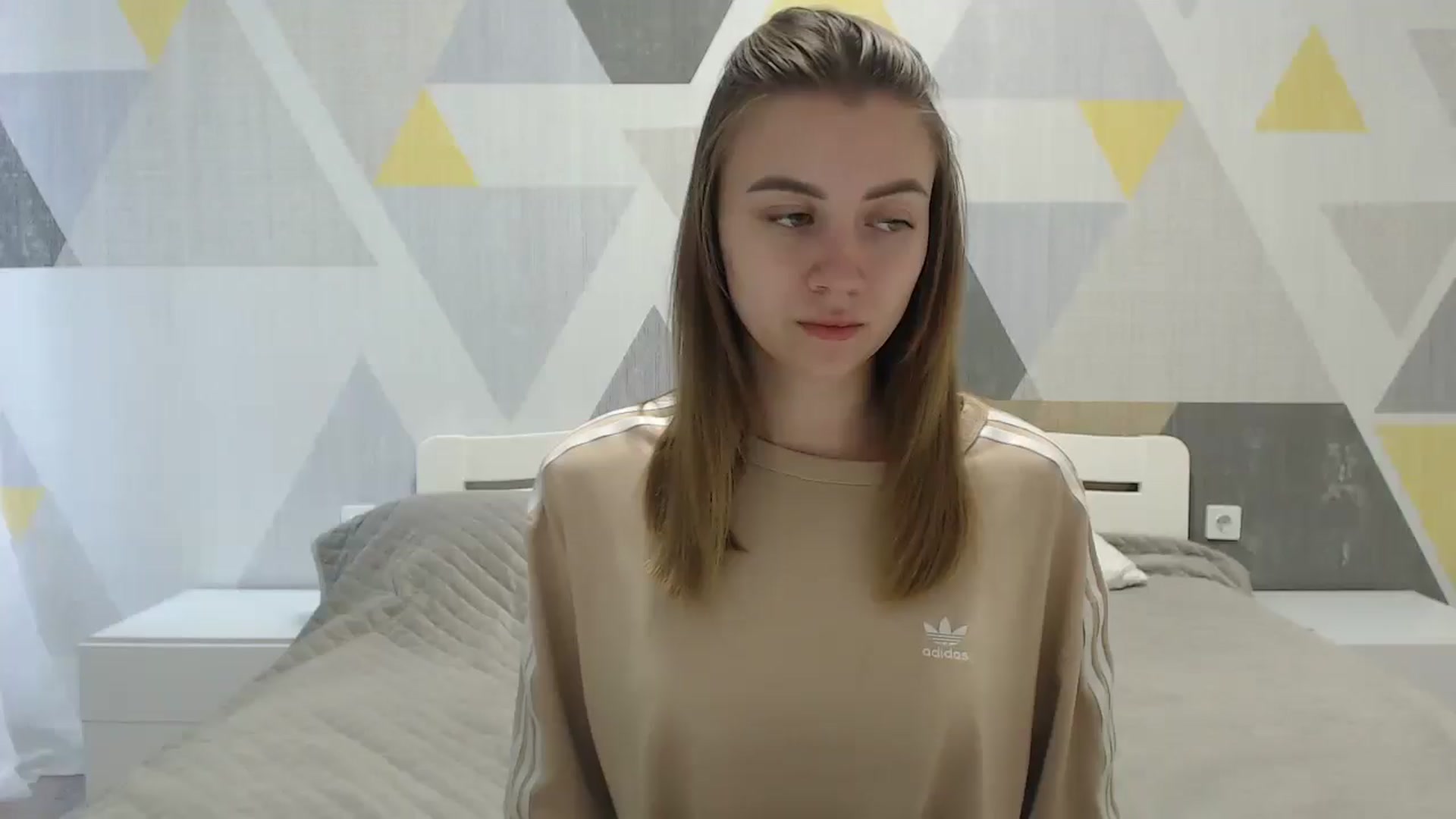 Gallery image thumbnail from Sulfate0's myfreecams stream on, 06/05/2025, 08:10 image 2 of 20
