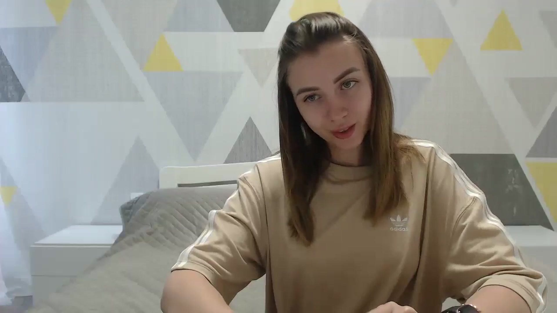 Gallery image thumbnail from Sulfate0's myfreecams stream on, 06/05/2025, 08:10 image 14 of 20