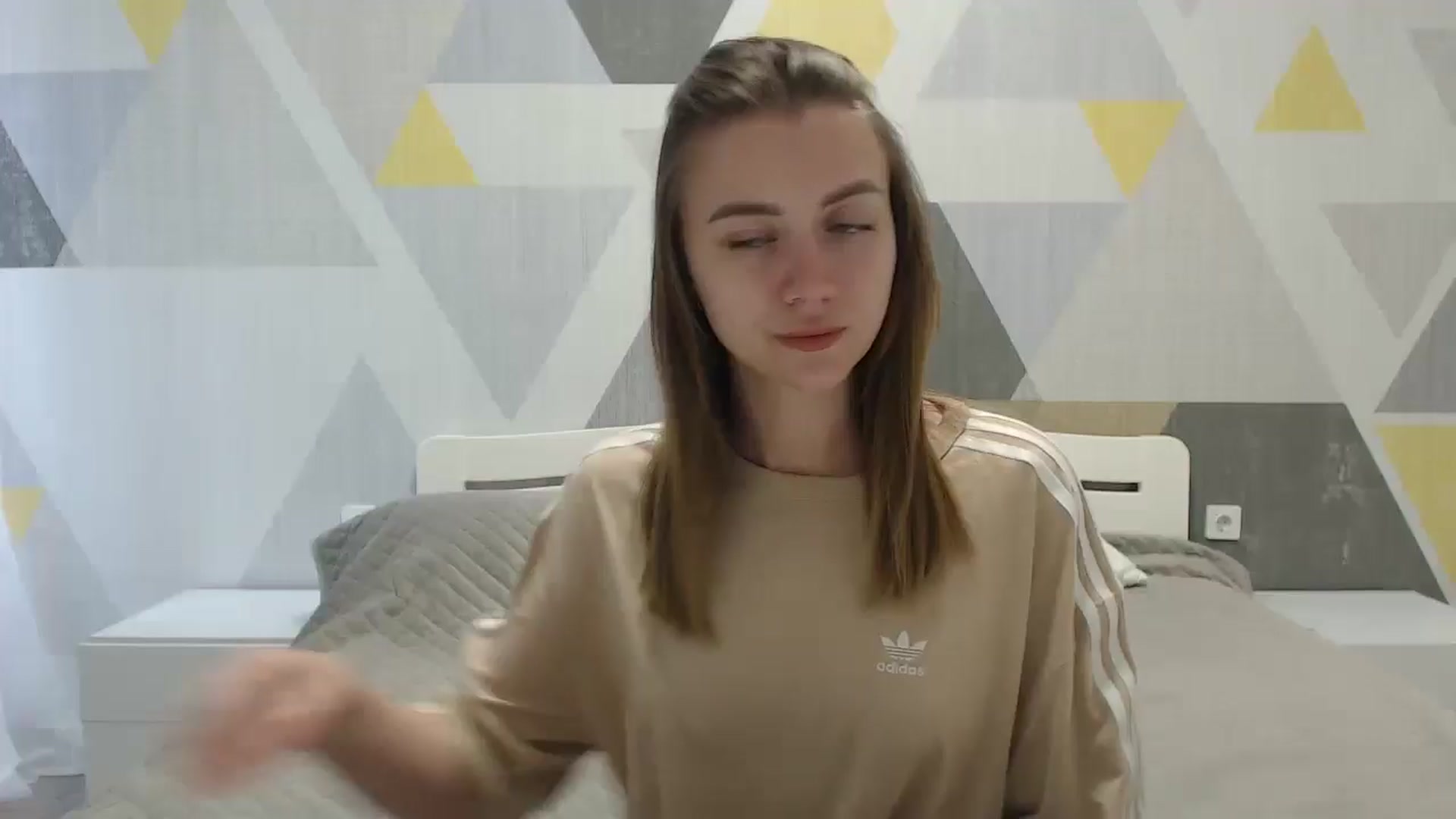 Gallery image thumbnail from Sulfate0's myfreecams stream on, 06/05/2025, 08:10 image 1 of 20