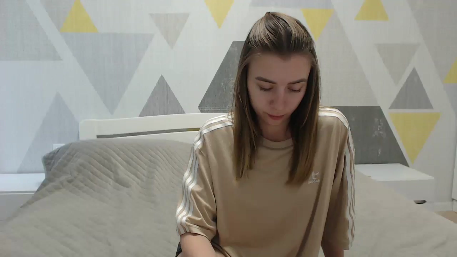 Gallery image thumbnail from Sulfate0's myfreecams stream on, 06/05/2025, 08:55 image 11 of 20