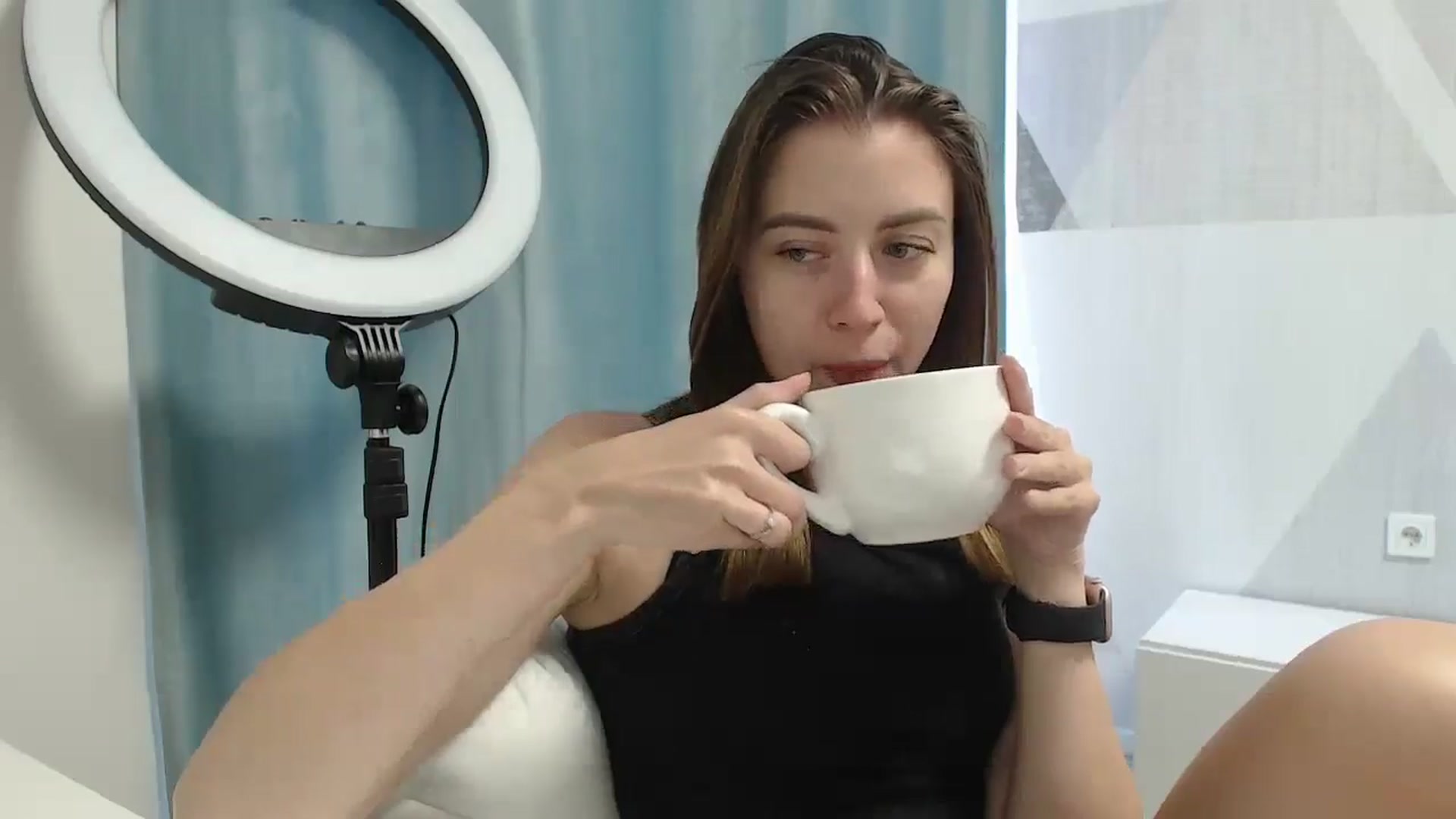 Gallery image thumbnail from Sulfate0's myfreecams stream on, 06/08/2025, 07:20 image 19 of 20