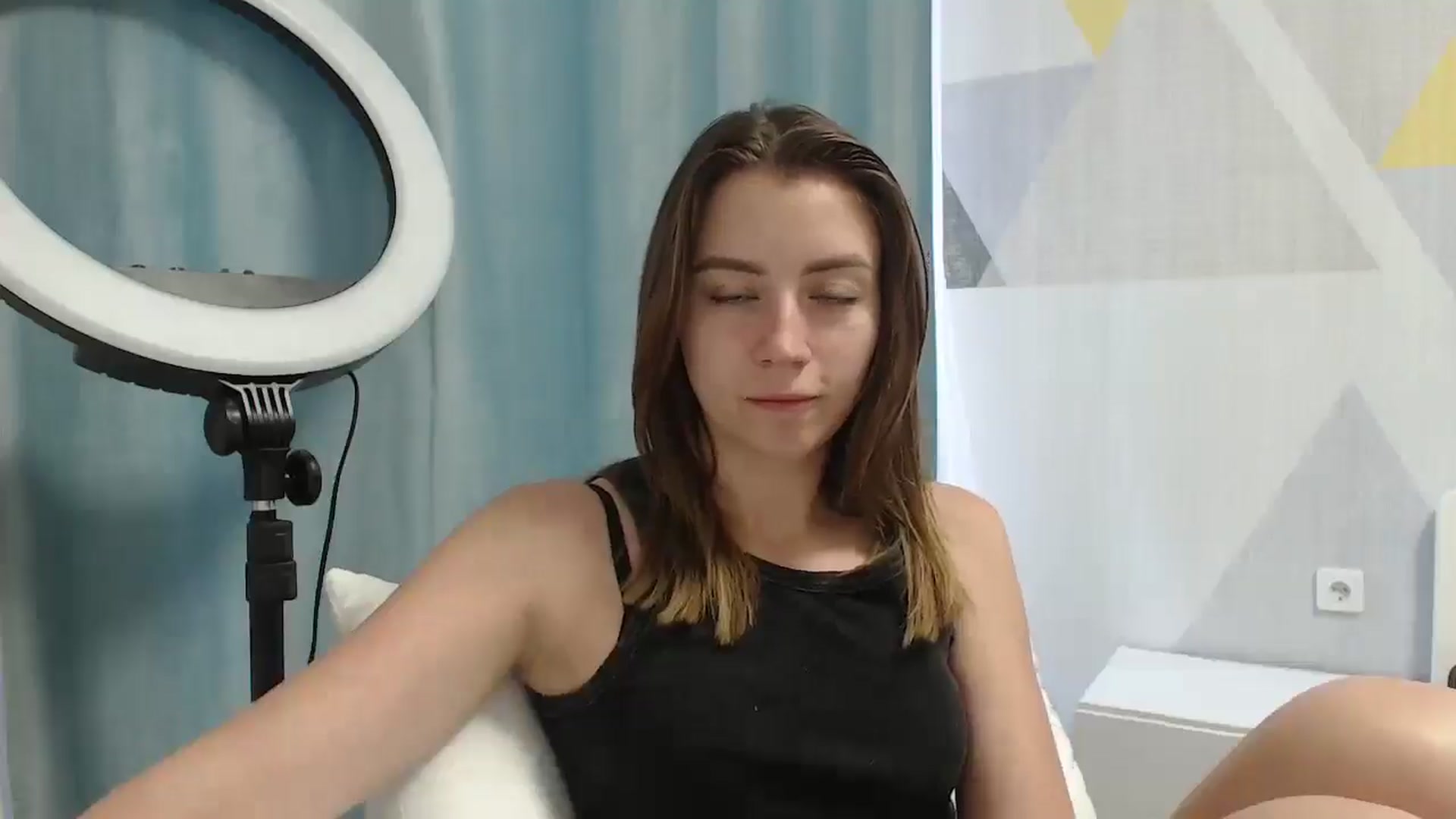 Gallery image thumbnail from Sulfate0's myfreecams stream on, 06/08/2025, 07:20 image 9 of 20