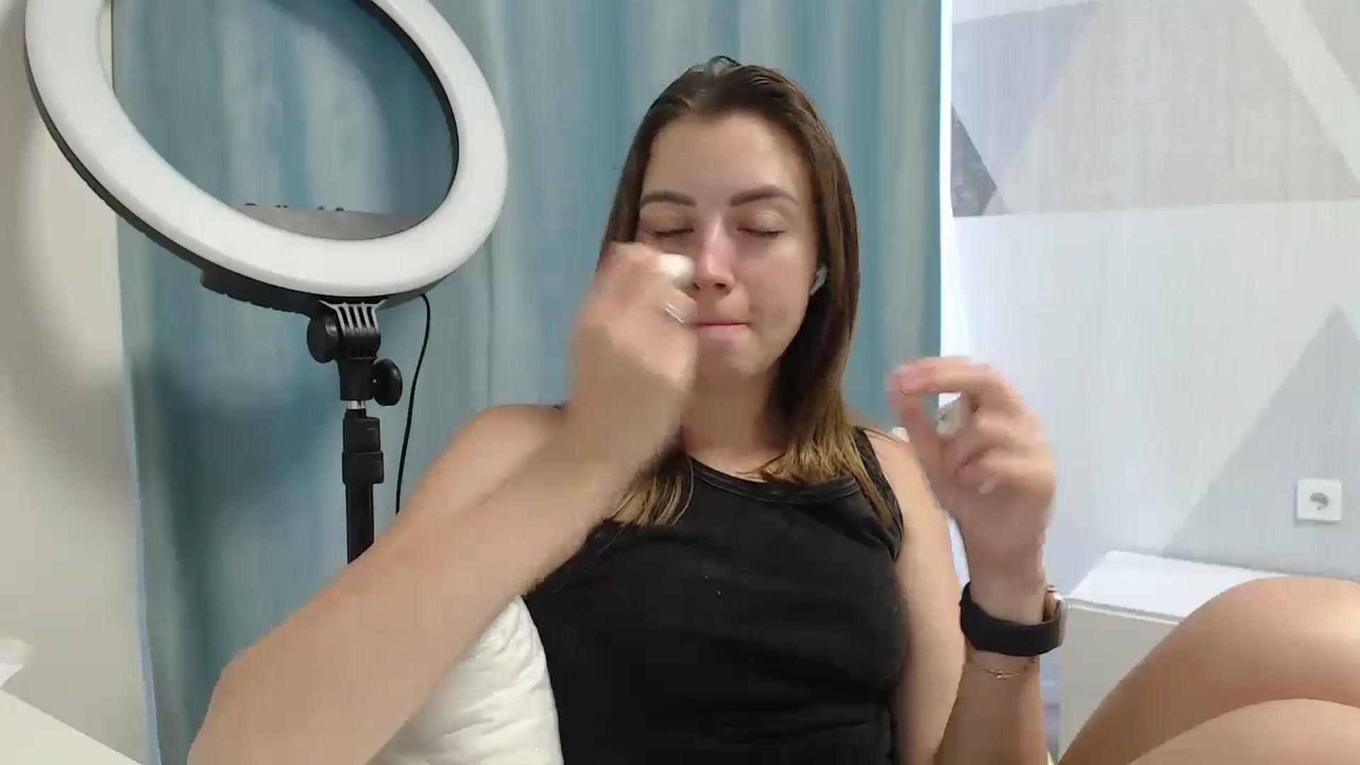 Gallery image thumbnail from Sulfate0's myfreecams stream on, 06/08/2025, 07:51 image 11 of 20