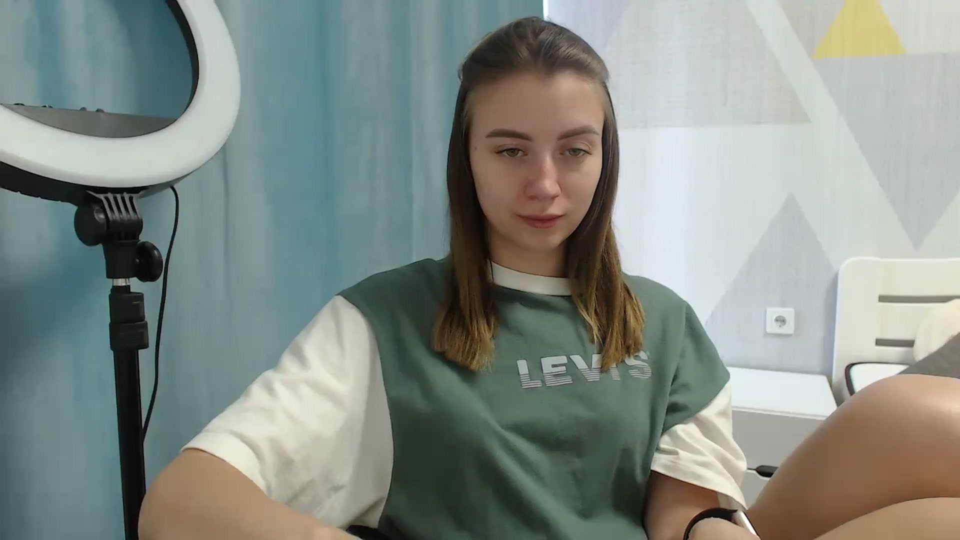 Gallery image thumbnail from Sulfate0's myfreecams stream on, 06/11/2025, 08:26 image 16 of 20
