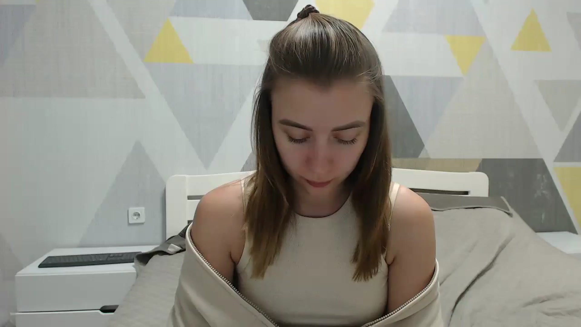Gallery image thumbnail from Sulfate0's myfreecams stream on, 06/12/2025, 18:03 image 16 of 20