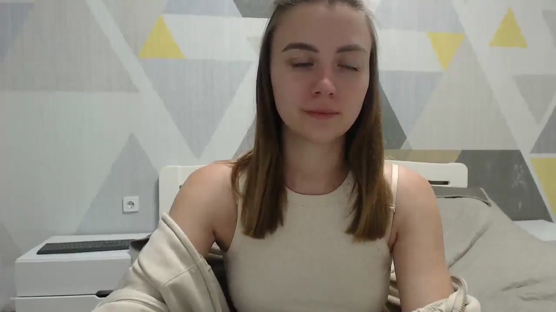 Gallery image thumbnail from Sulfate0's myfreecams stream on, 06/12/2025, 18:03 image 5 of 20