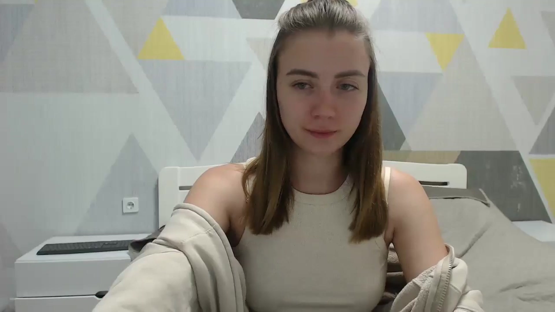 Gallery image thumbnail from Sulfate0's myfreecams stream on, 06/12/2025, 18:03 image 8 of 20