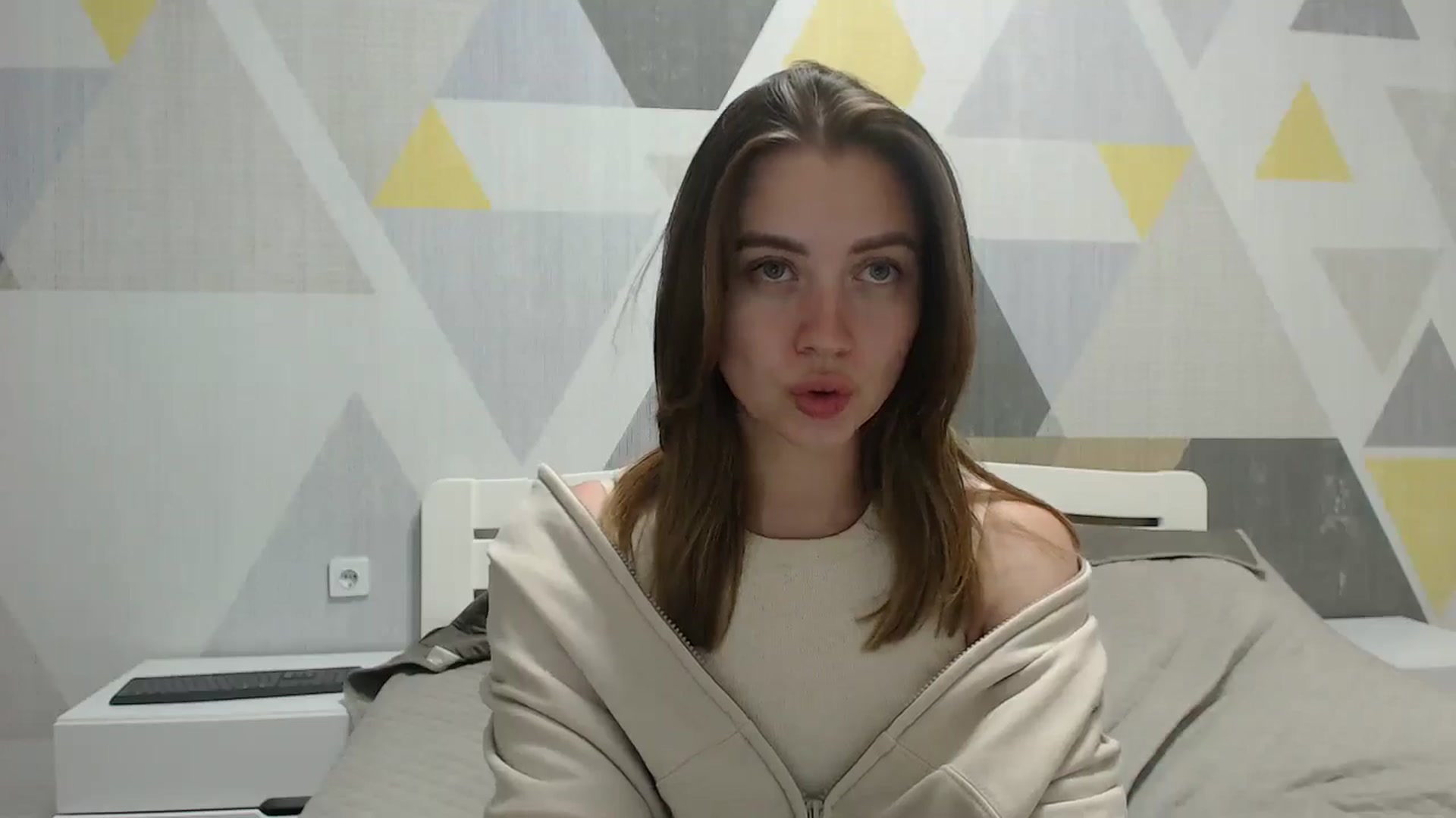 Gallery image thumbnail from Sulfate0's myfreecams stream on, 06/12/2025, 18:57 image 4 of 20