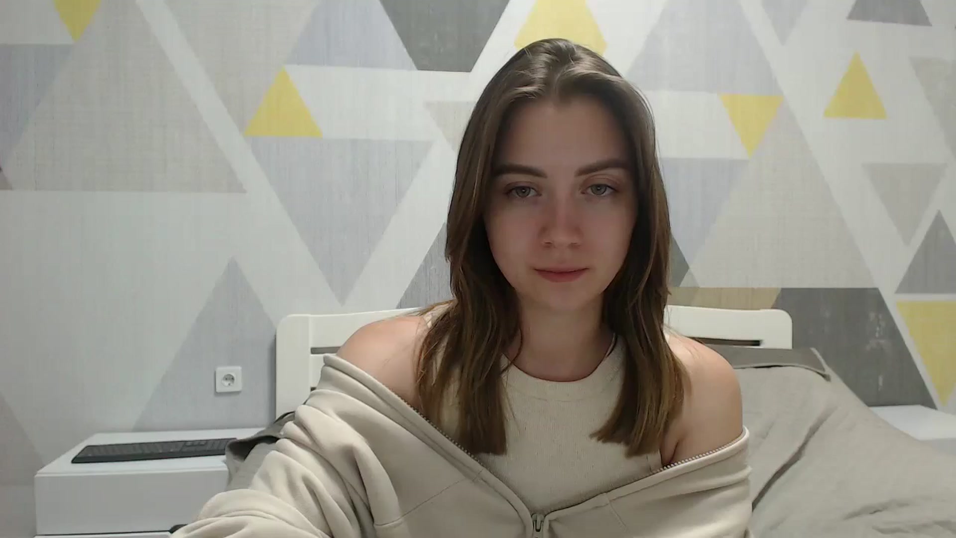 Gallery image thumbnail from Sulfate0's myfreecams stream on, 06/12/2025, 18:57 image 15 of 20