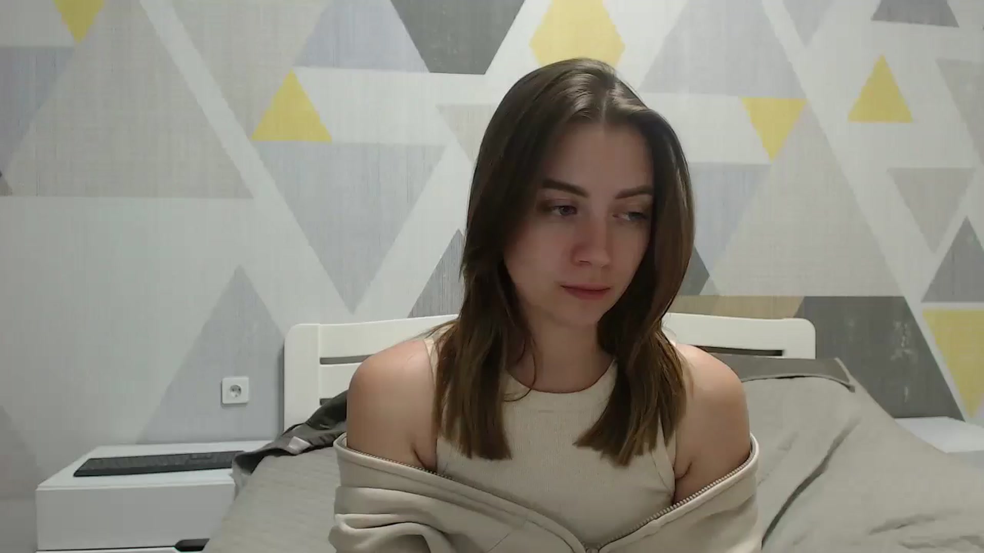 Gallery image thumbnail from Sulfate0's myfreecams stream on, 06/12/2025, 18:57 image 17 of 20