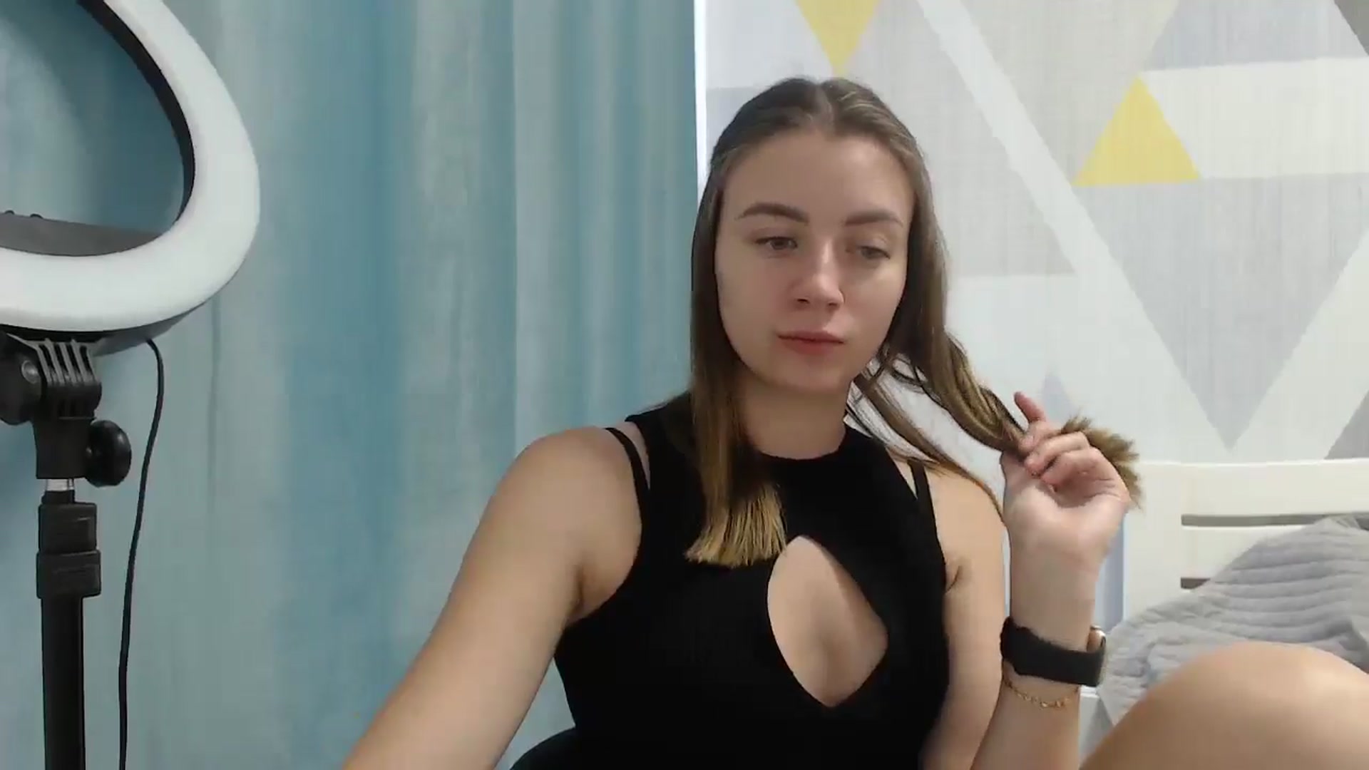 Gallery image thumbnail from Sulfate0's myfreecams stream on, 06/13/2025, 07:38 image 3 of 20