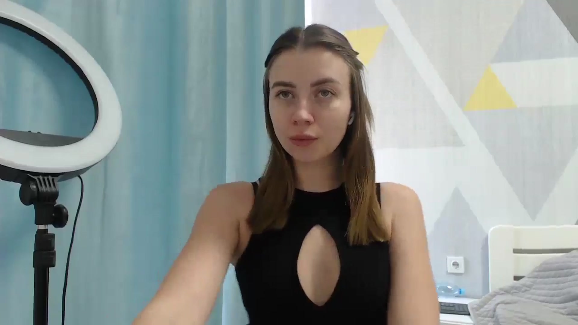 Gallery image thumbnail from Sulfate0's myfreecams stream on, 06/13/2025, 10:38 image 8 of 20