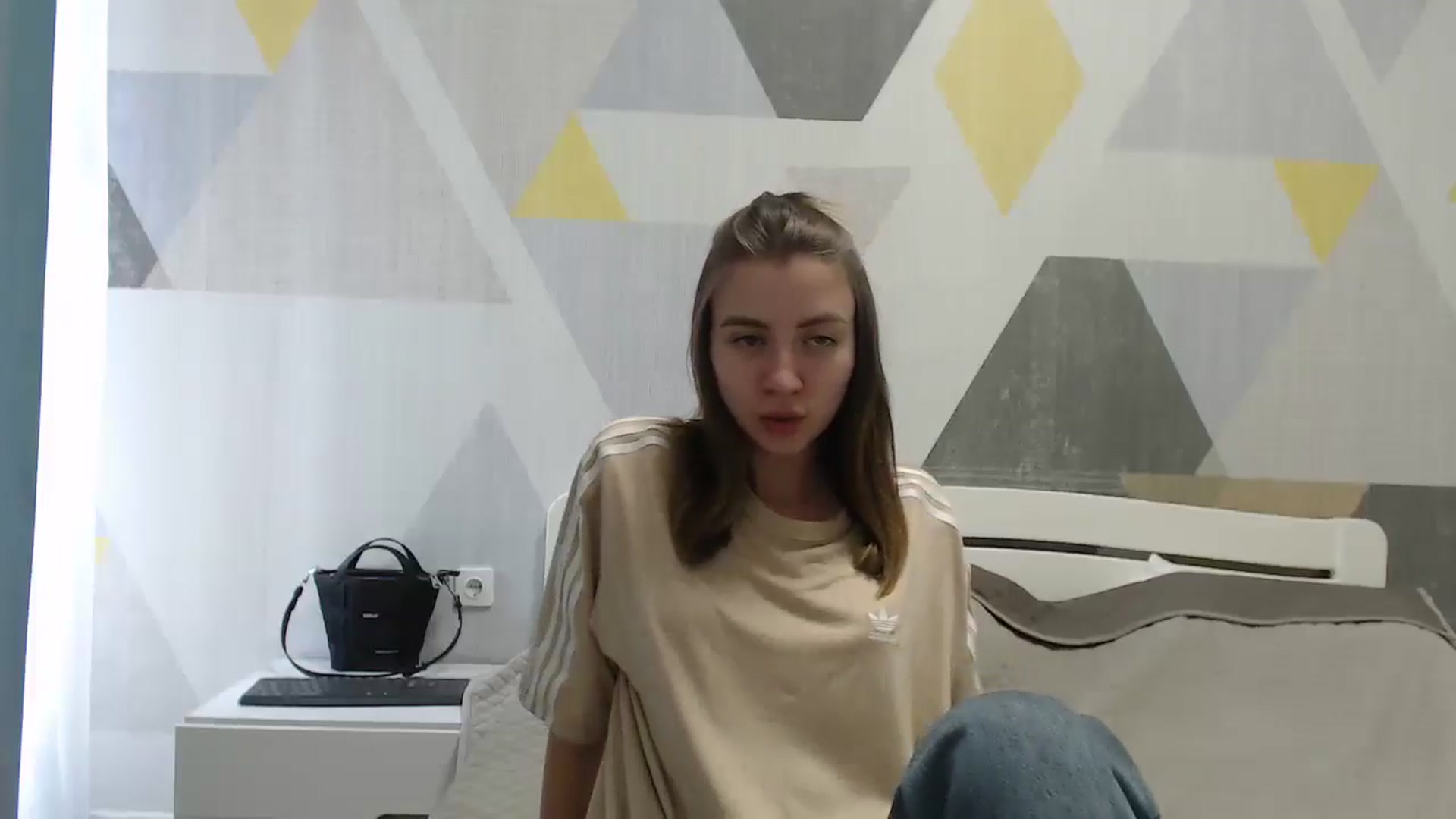Gallery image thumbnail from Sulfate0's myfreecams stream on, 06/14/2025, 09:35 image 19 of 20