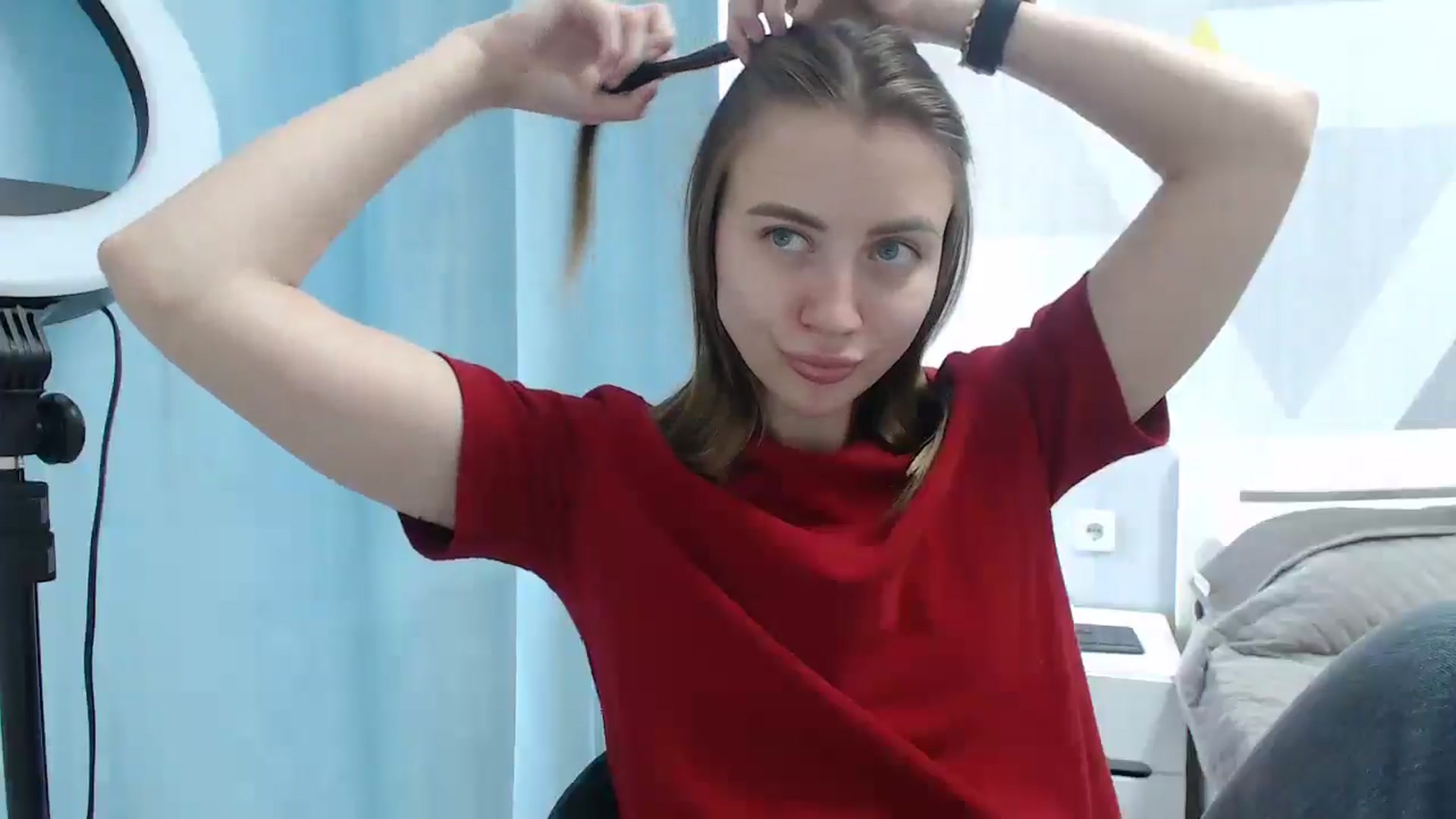 Gallery image thumbnail from Sulfate0's myfreecams stream on, 06/15/2025, 09:58 image 9 of 20
