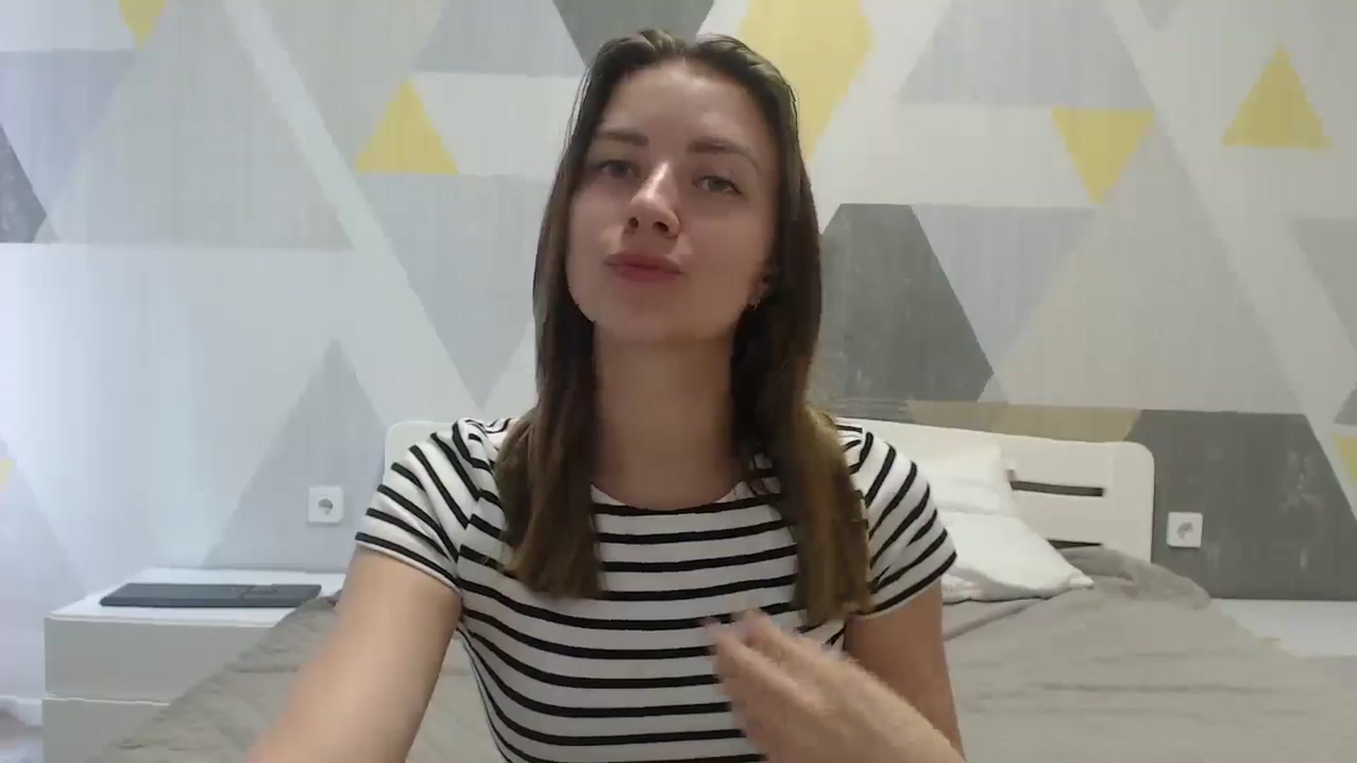 Gallery image thumbnail from Sulfate0's myfreecams stream on, 06/17/2025, 08:37 image 19 of 20