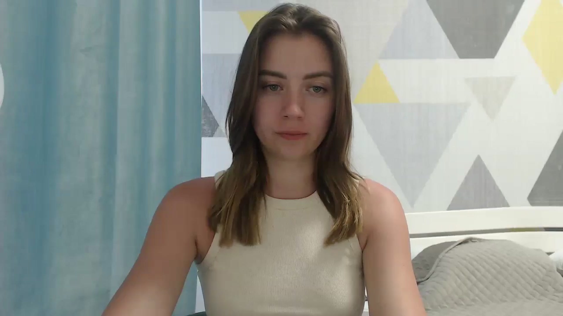 Gallery image thumbnail from Sulfate0's myfreecams stream on, 06/18/2025, 15:44 image 18 of 20