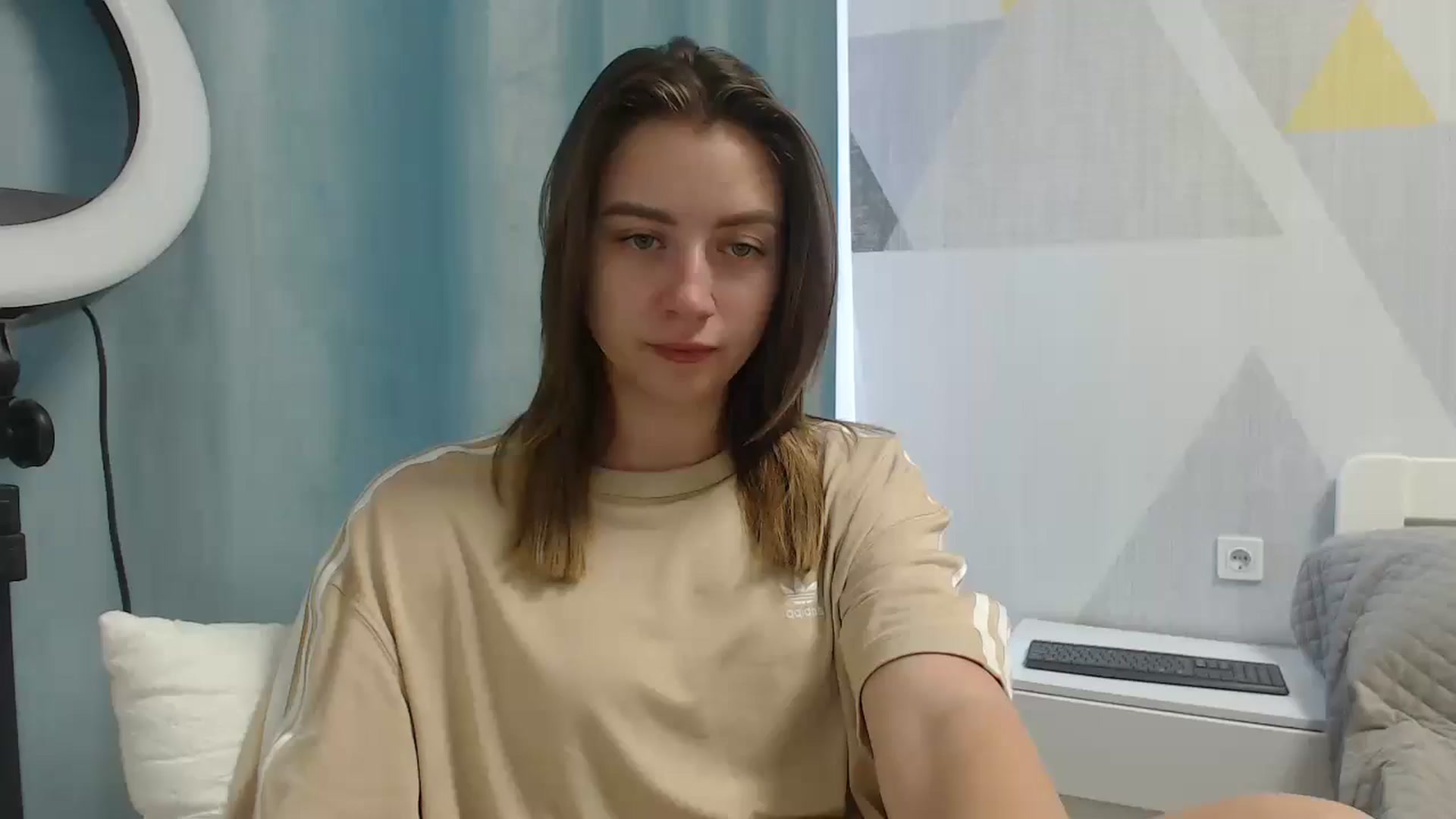 Gallery image thumbnail from Sulfate0's myfreecams stream on, 06/19/2025, 06:31 image 1 of 20