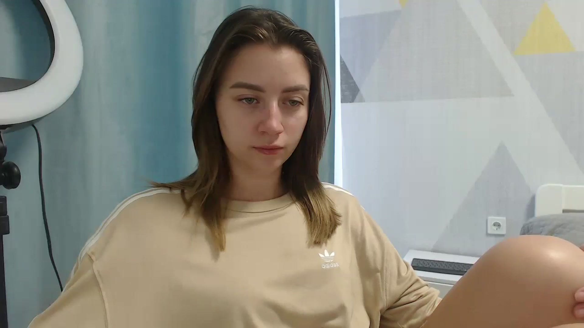 Gallery image thumbnail from Sulfate0's myfreecams stream on, 06/19/2025, 06:31 image 6 of 20