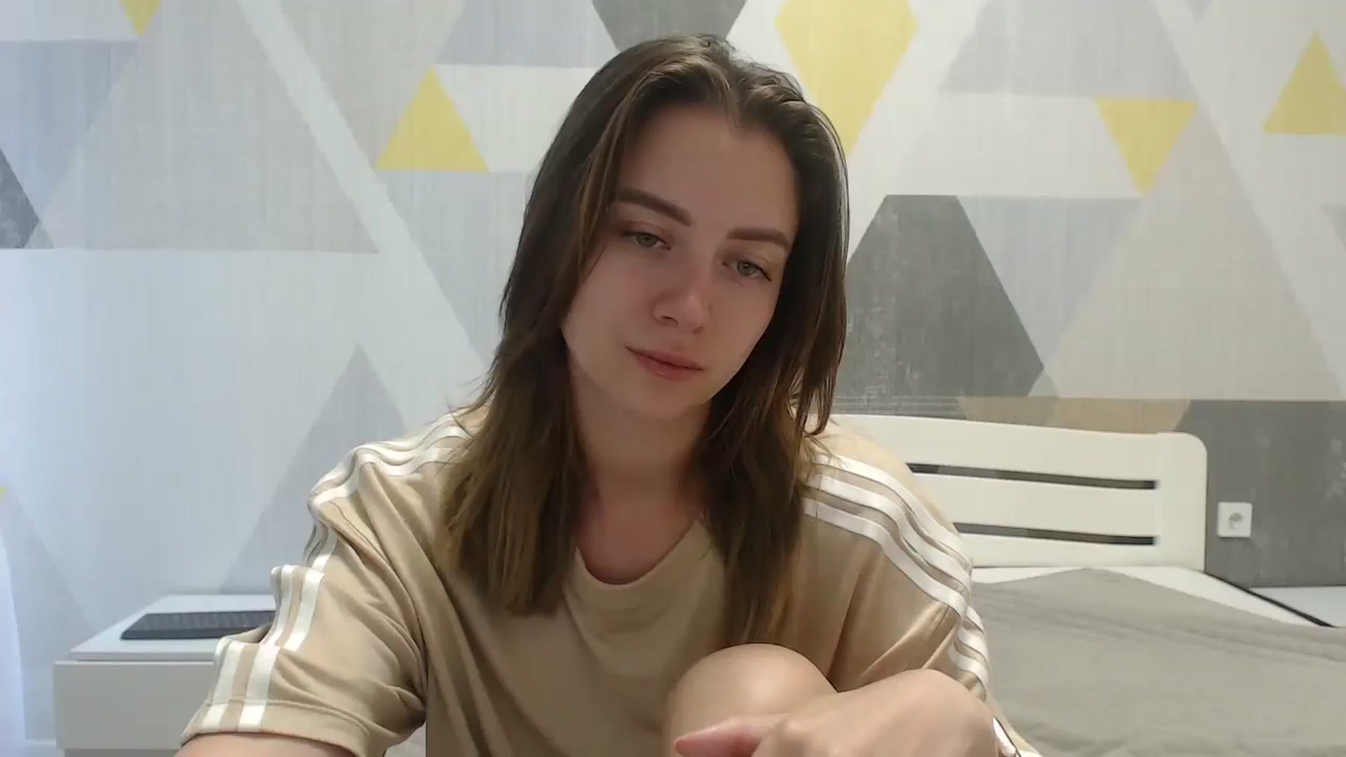 Gallery image thumbnail from Sulfate0's myfreecams stream on, 06/19/2025, 07:16 image 18 of 20