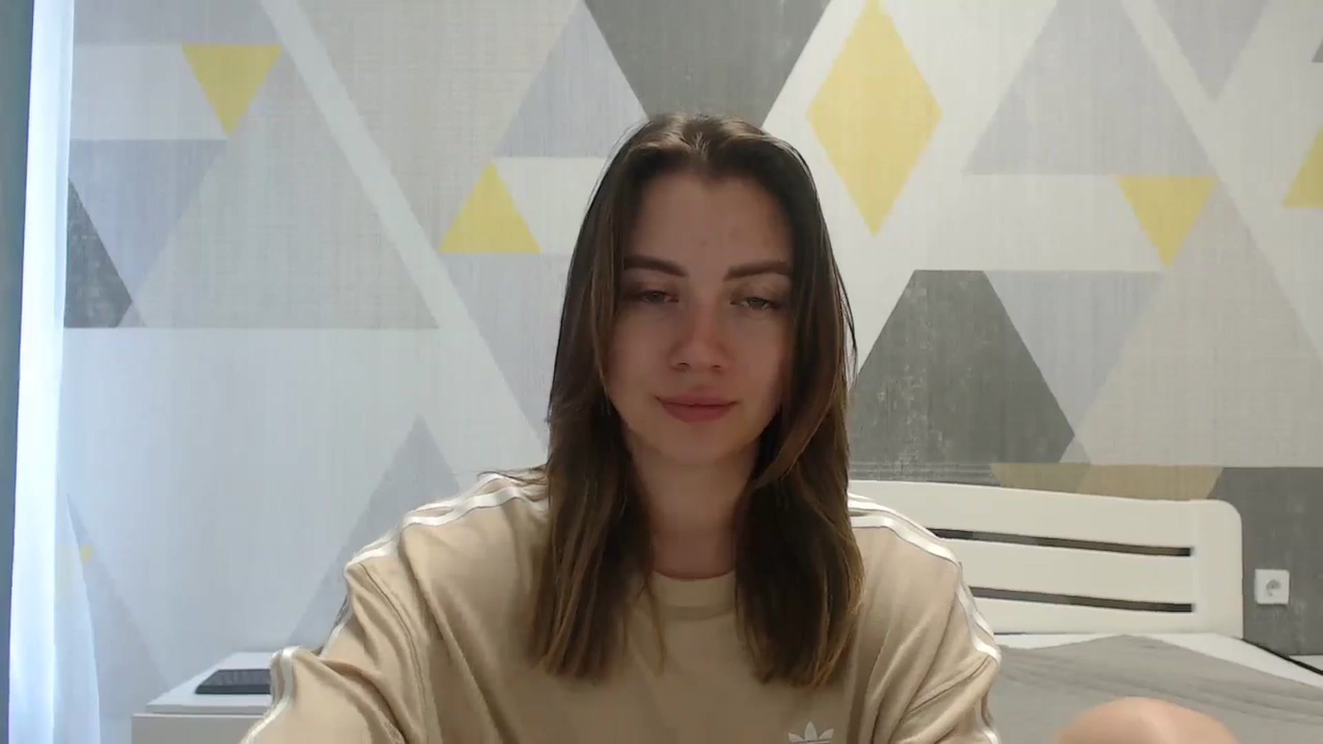 Gallery image thumbnail from Sulfate0's myfreecams stream on, 06/19/2025, 07:43 image 17 of 20