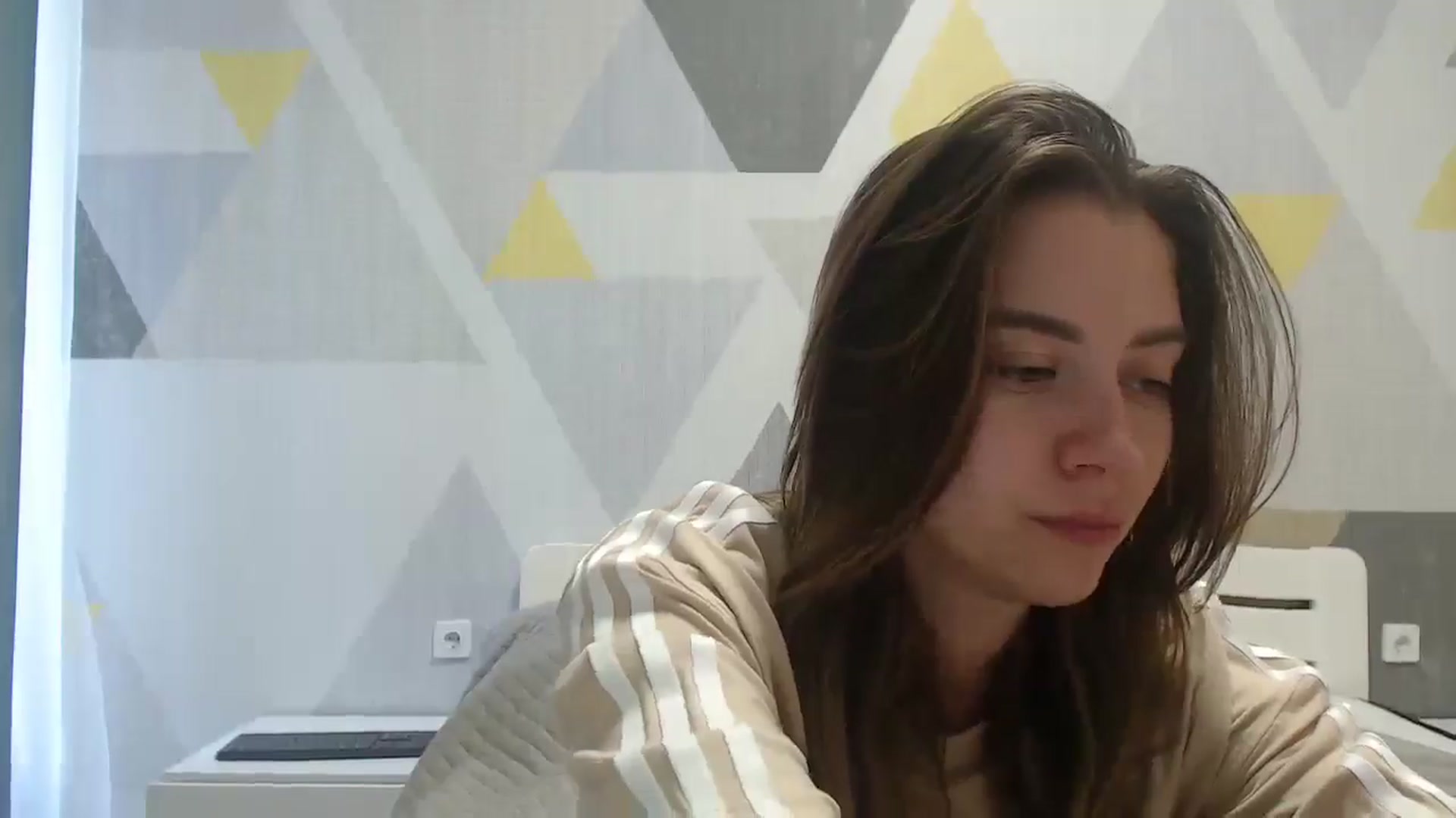 Gallery image thumbnail from Sulfate0's myfreecams stream on, 06/19/2025, 07:43 image 19 of 20