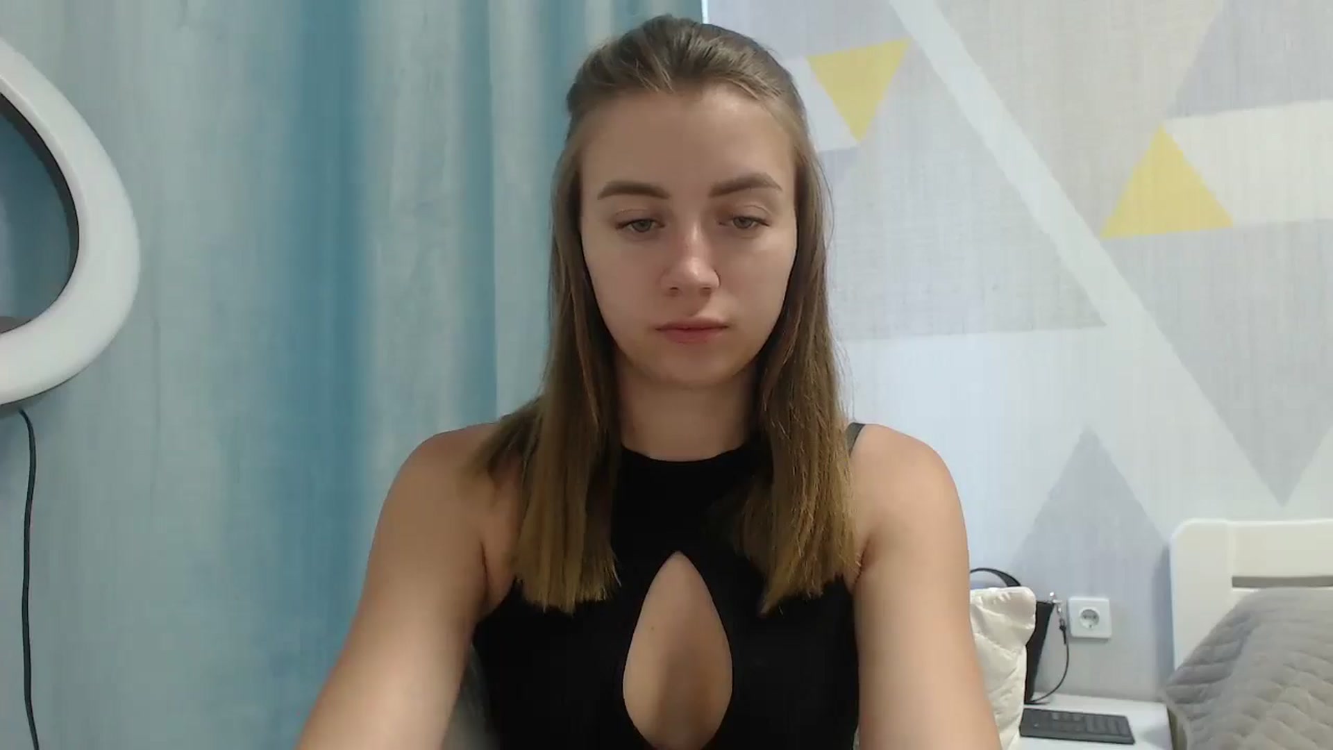 Gallery image thumbnail from Sulfate0's myfreecams stream on, 06/24/2025, 07:44 image 17 of 20