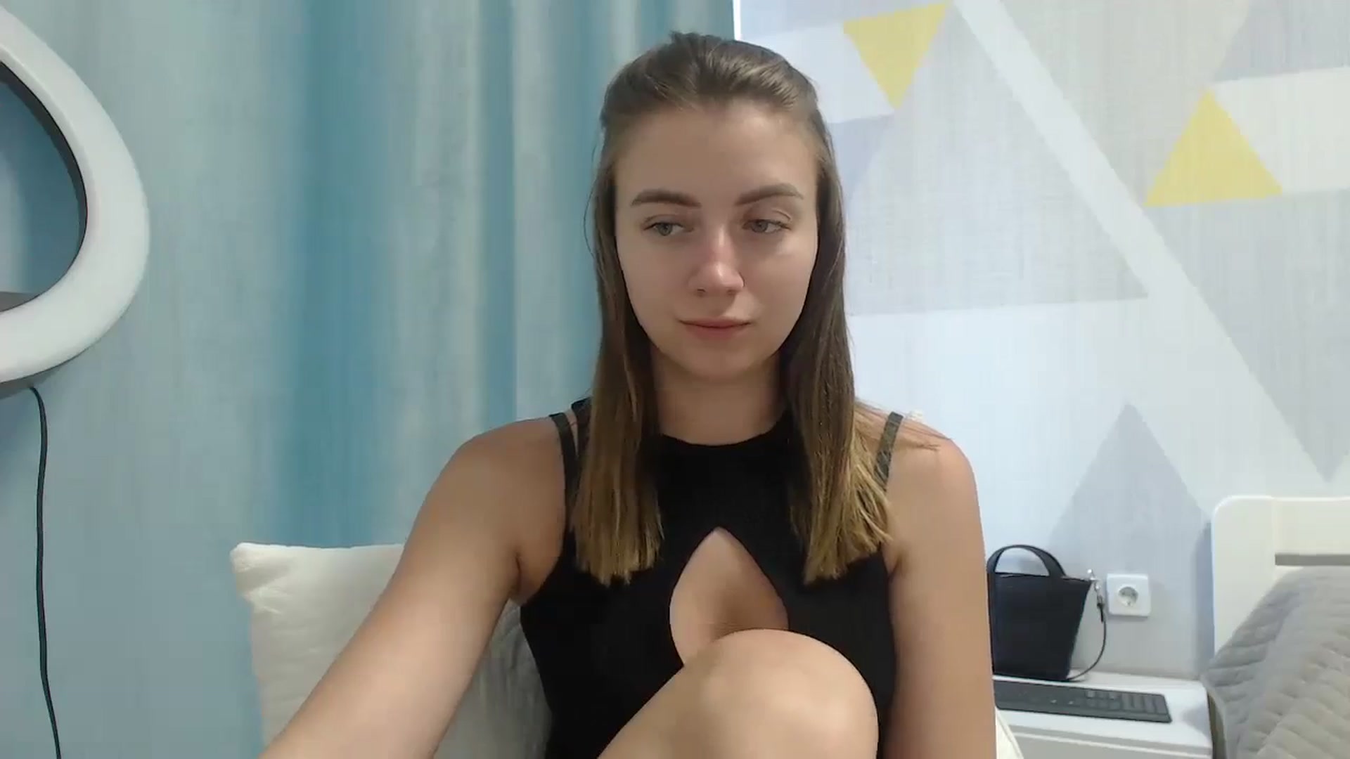 Gallery image thumbnail from Sulfate0's myfreecams stream on, 06/24/2025, 09:21 image 19 of 20