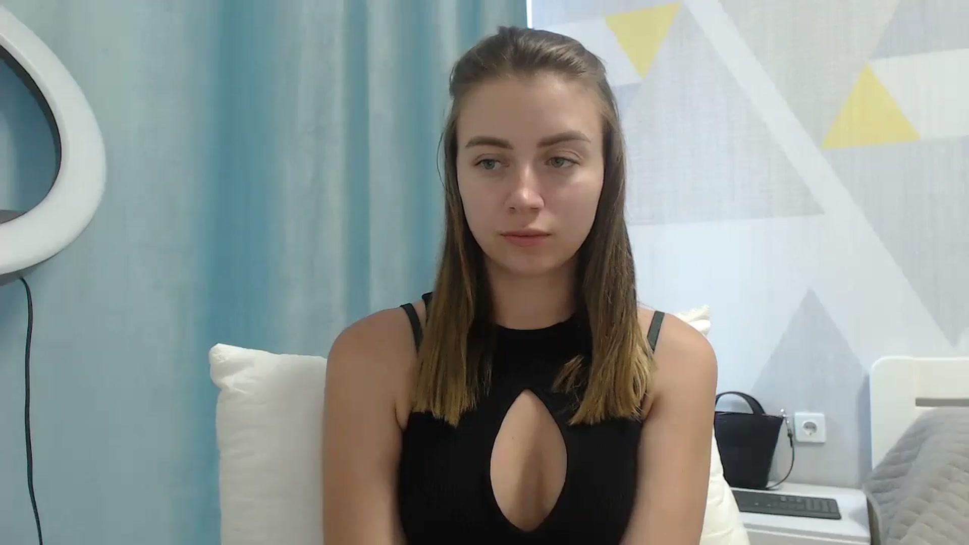 Gallery image thumbnail from Sulfate0's myfreecams stream on, 06/24/2025, 09:21 image 17 of 20