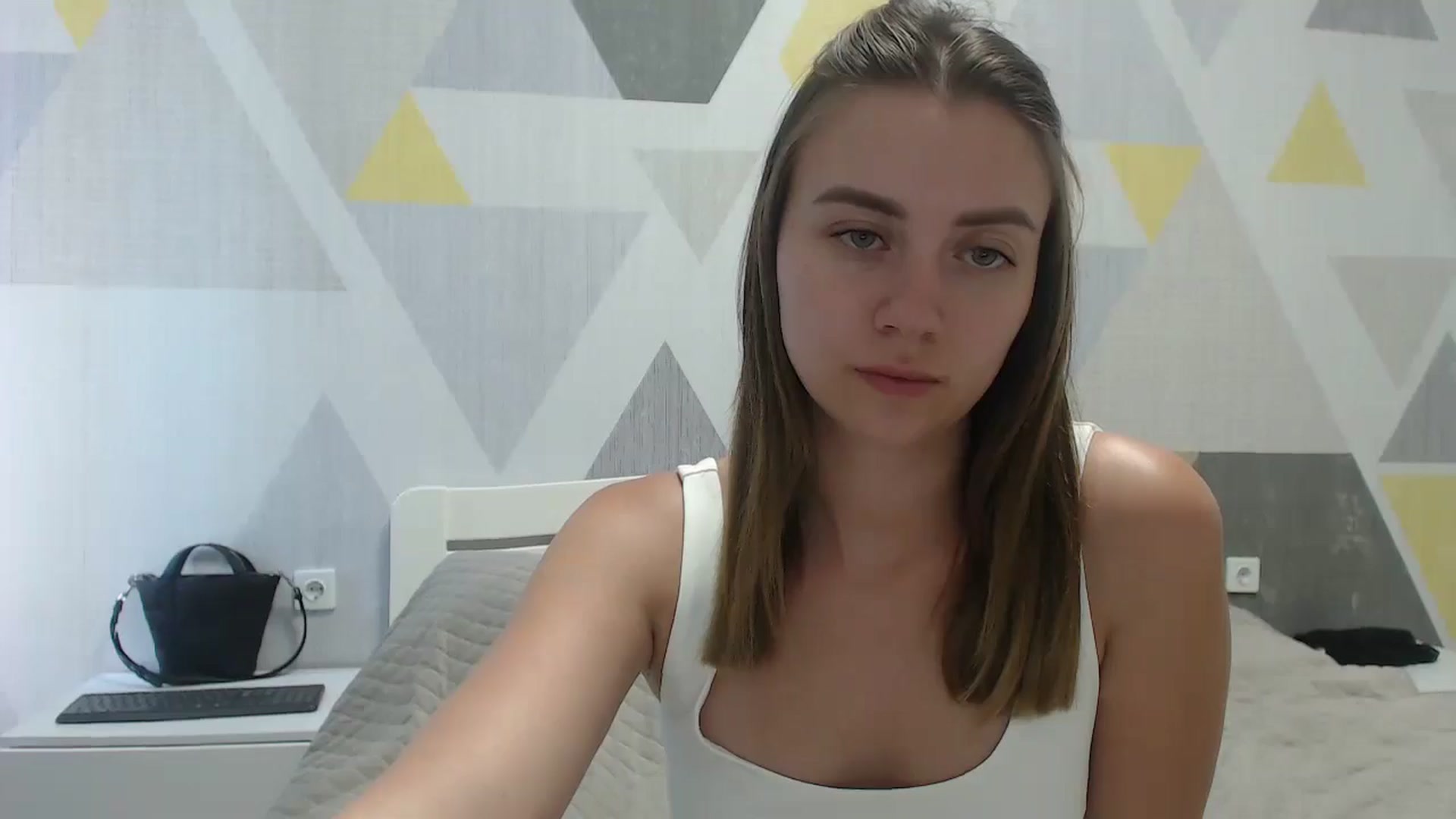 Gallery image thumbnail from Sulfate0's myfreecams stream on, 06/25/2025, 09:38 image 19 of 20