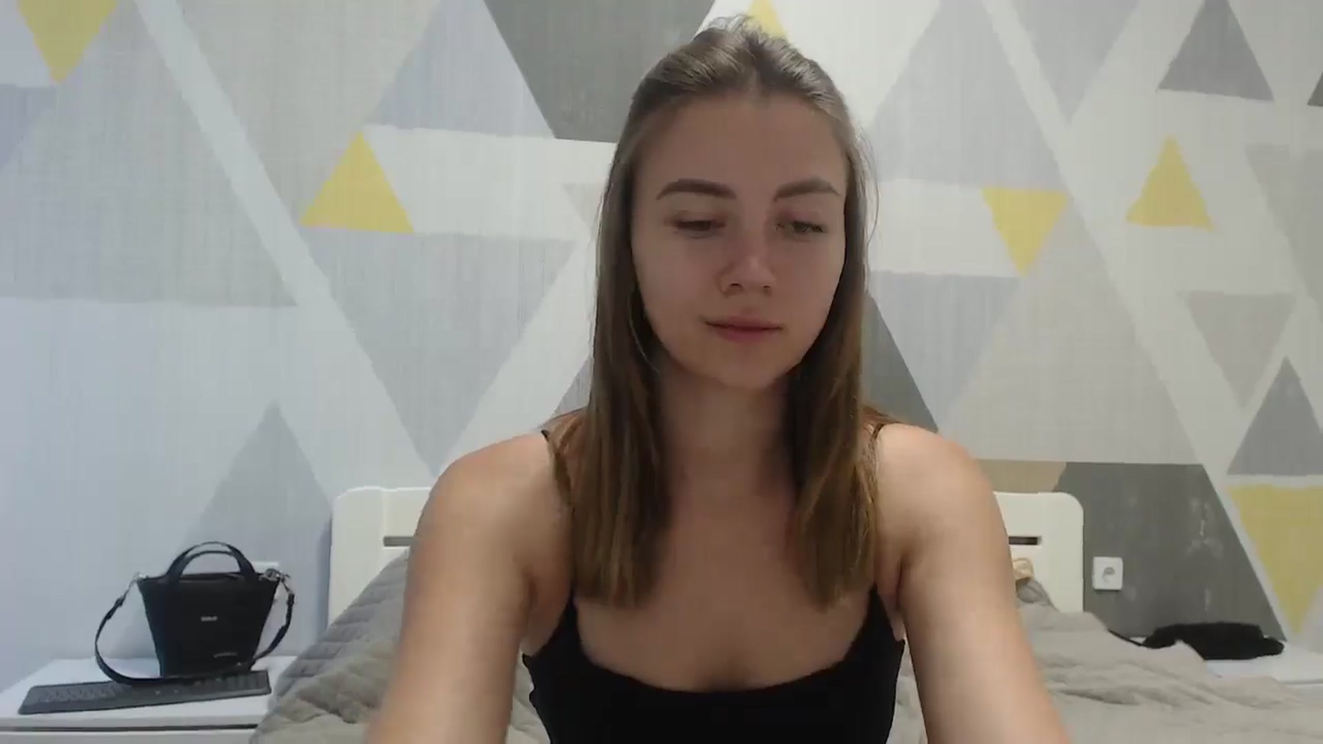 Gallery image thumbnail from Sulfate0's myfreecams stream on, 06/26/2025, 07:11 image 14 of 20