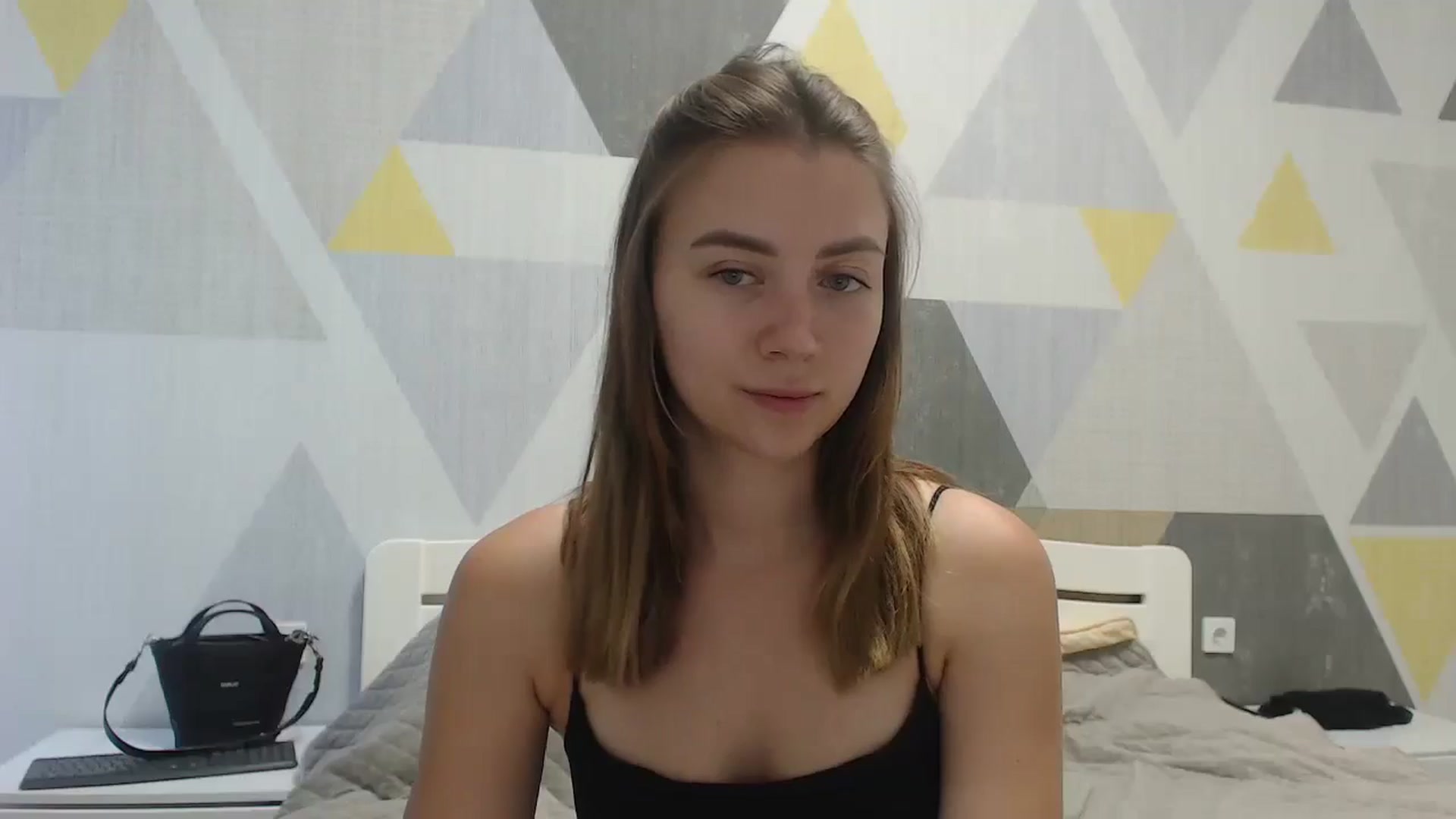 Gallery image thumbnail from Sulfate0's myfreecams stream on, 06/26/2025, 07:11 image 16 of 20